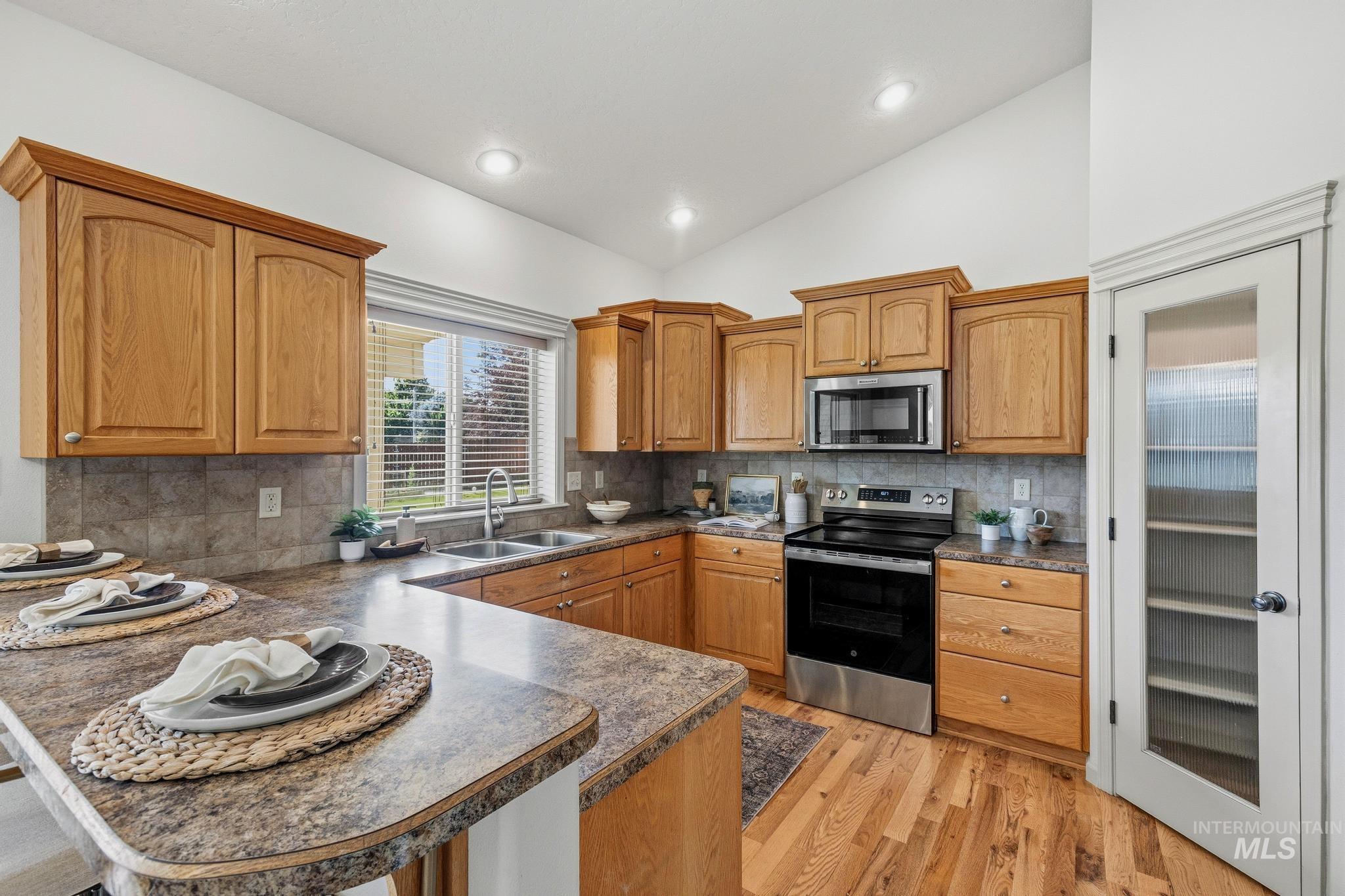 1491 S Millstream Ct, Nampa, Idaho 83686, 4 Bedrooms, 3 Bathrooms, Residential For Sale, Price $489,990,MLS 98991994
