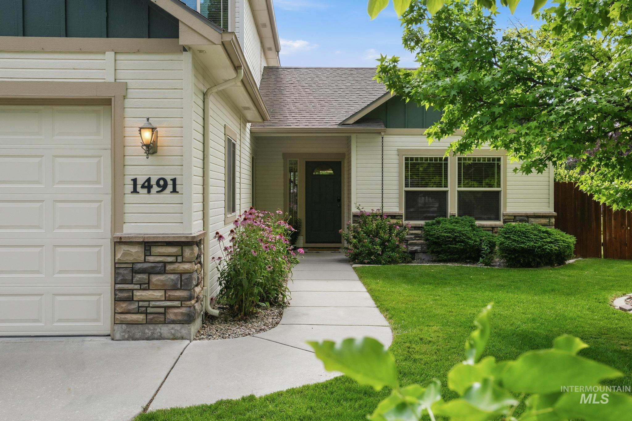 1491 S Millstream Ct, Nampa, Idaho 83686, 4 Bedrooms, 3 Bathrooms, Residential For Sale, Price $489,990,MLS 98991994