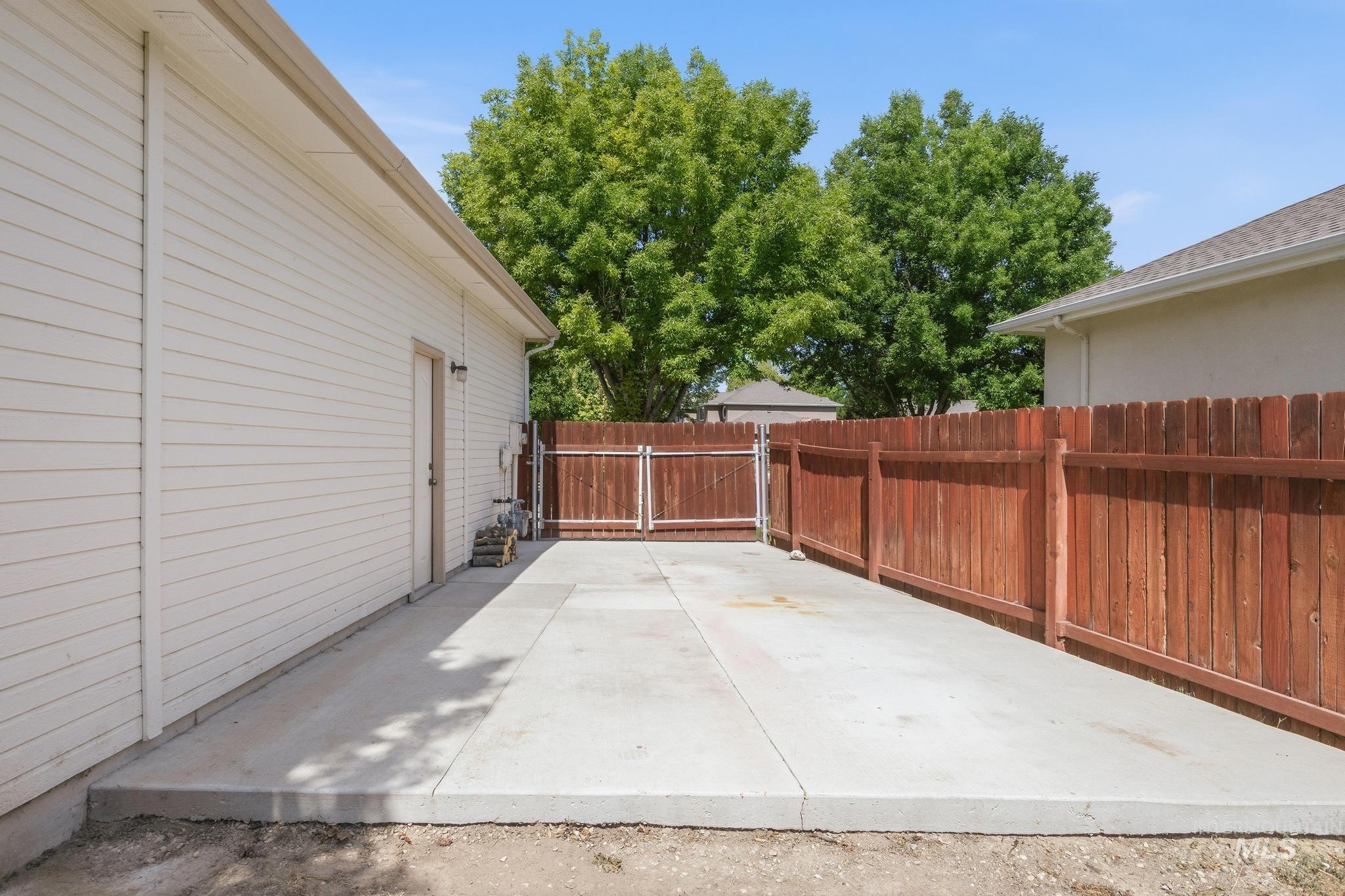 1491 S Millstream Ct, Nampa, Idaho 83686, 4 Bedrooms, 3 Bathrooms, Residential For Sale, Price $489,990,MLS 98991994