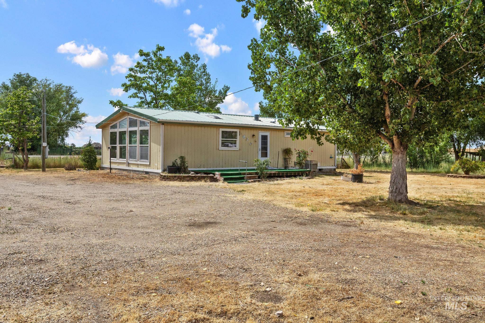 3680 S Mill Rd, Emmett, Idaho 83617, 2 Bedrooms, 2 Bathrooms, Residential For Sale, Price $449,900,MLS 98991996