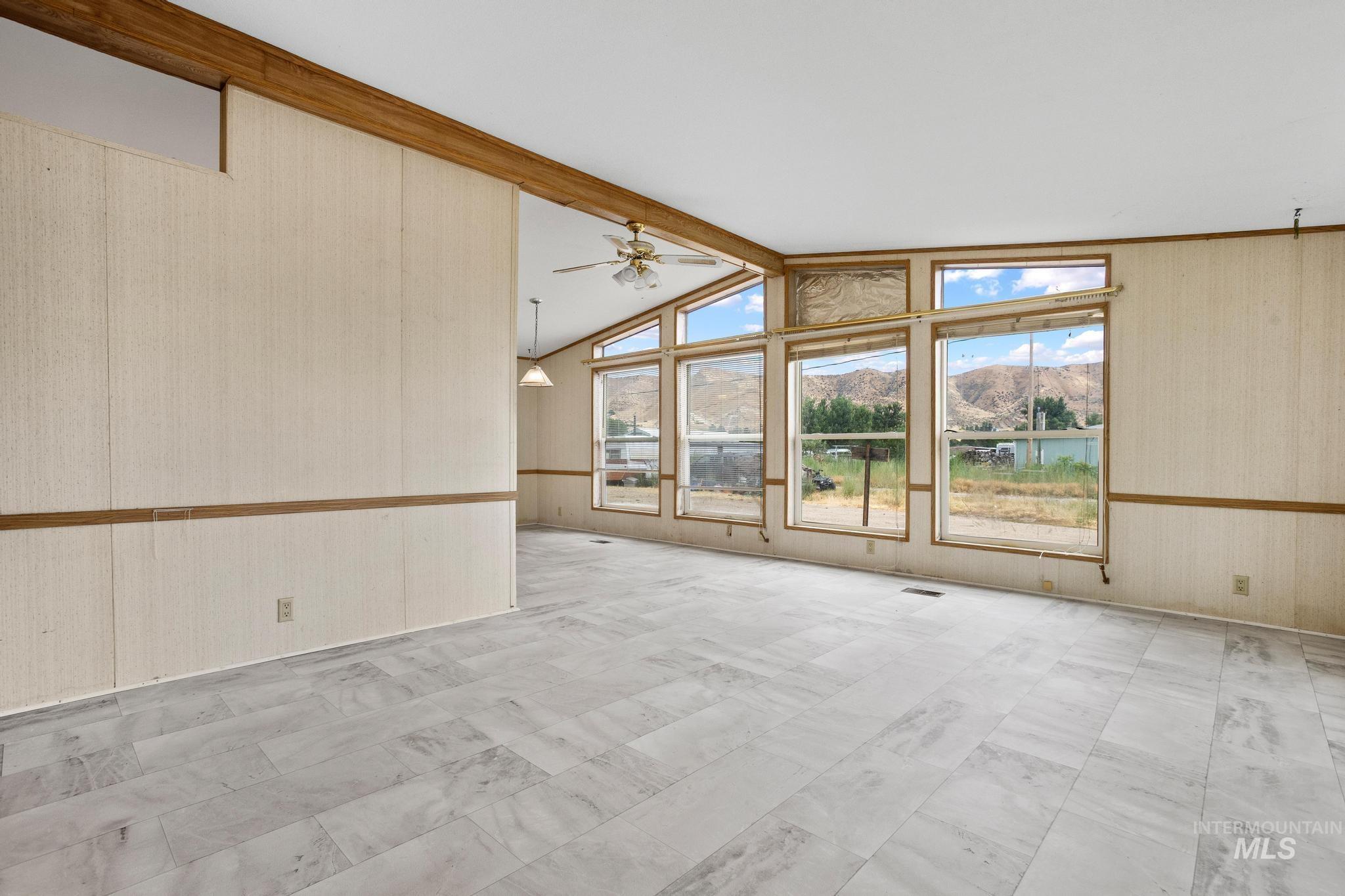3680 S Mill Rd, Emmett, Idaho 83617, 2 Bedrooms, 2 Bathrooms, Residential For Sale, Price $449,900,MLS 98991996