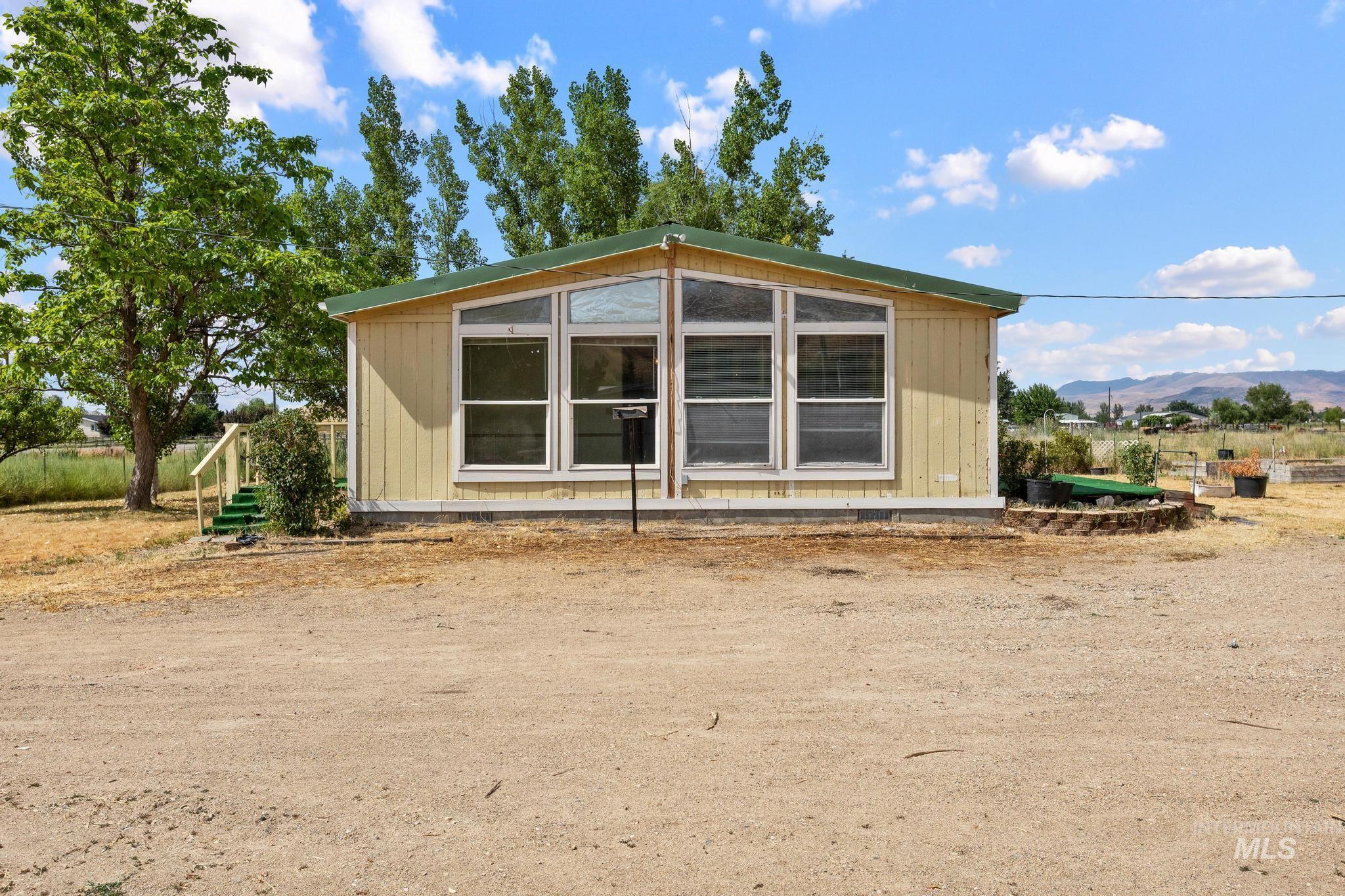3680 S Mill Rd, Emmett, Idaho 83617, 2 Bedrooms, 2 Bathrooms, Residential For Sale, Price $449,900,MLS 98991996