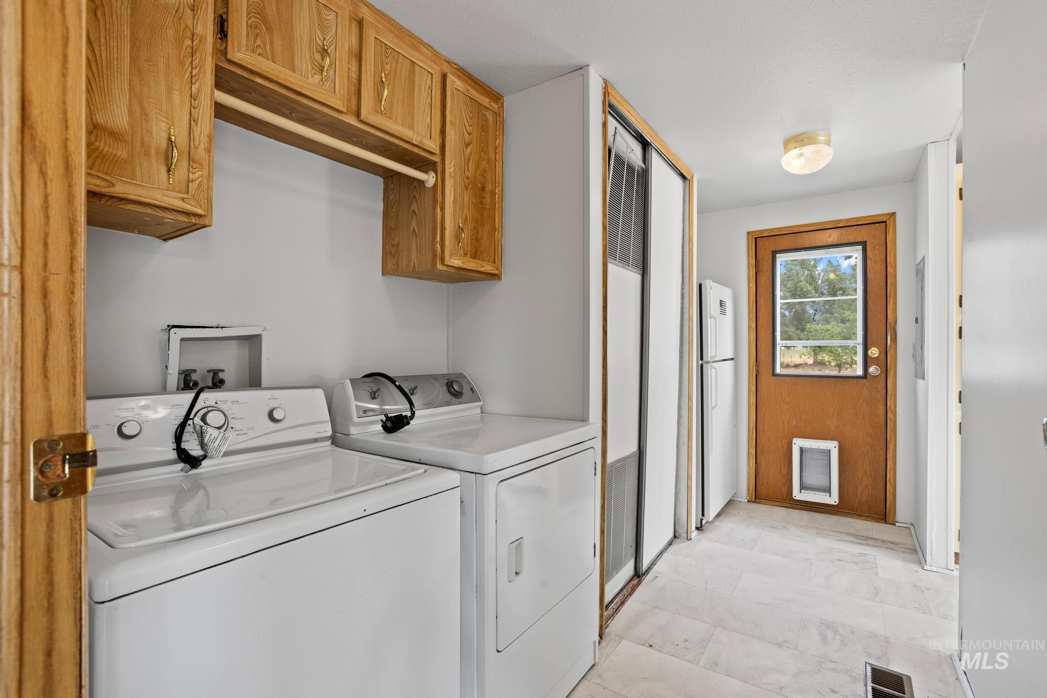 3680 S Mill Rd, Emmett, Idaho 83617, 2 Bedrooms, 2 Bathrooms, Residential For Sale, Price $449,900,MLS 98991996