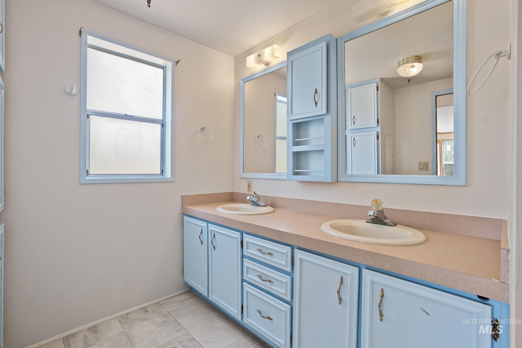 3680 S Mill Rd, Emmett, Idaho 83617, 2 Bedrooms, 2 Bathrooms, Residential For Sale, Price $449,900,MLS 98991996