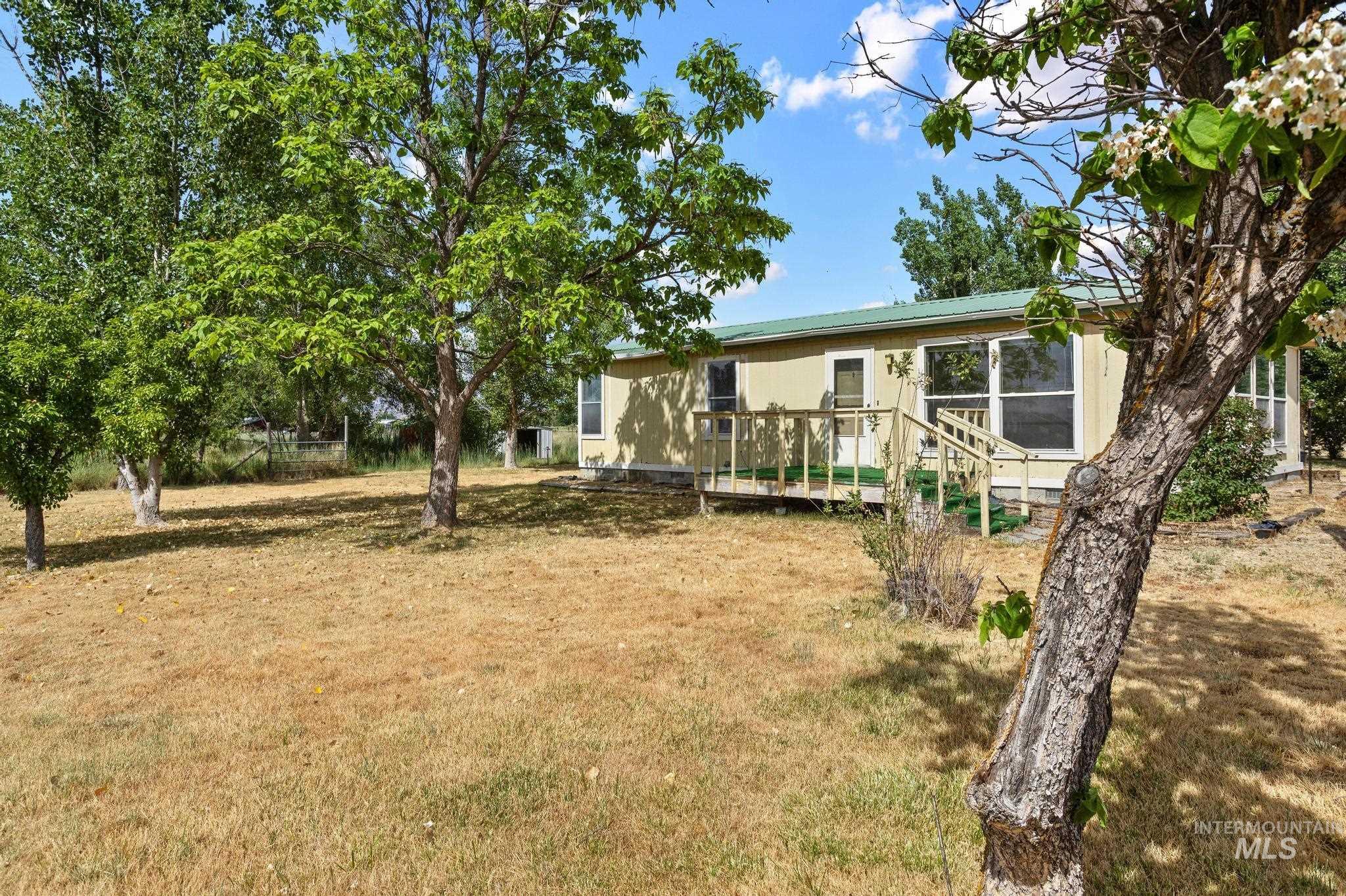 3680 S Mill Rd, Emmett, Idaho 83617, 2 Bedrooms, 2 Bathrooms, Residential For Sale, Price $449,900,MLS 98991996