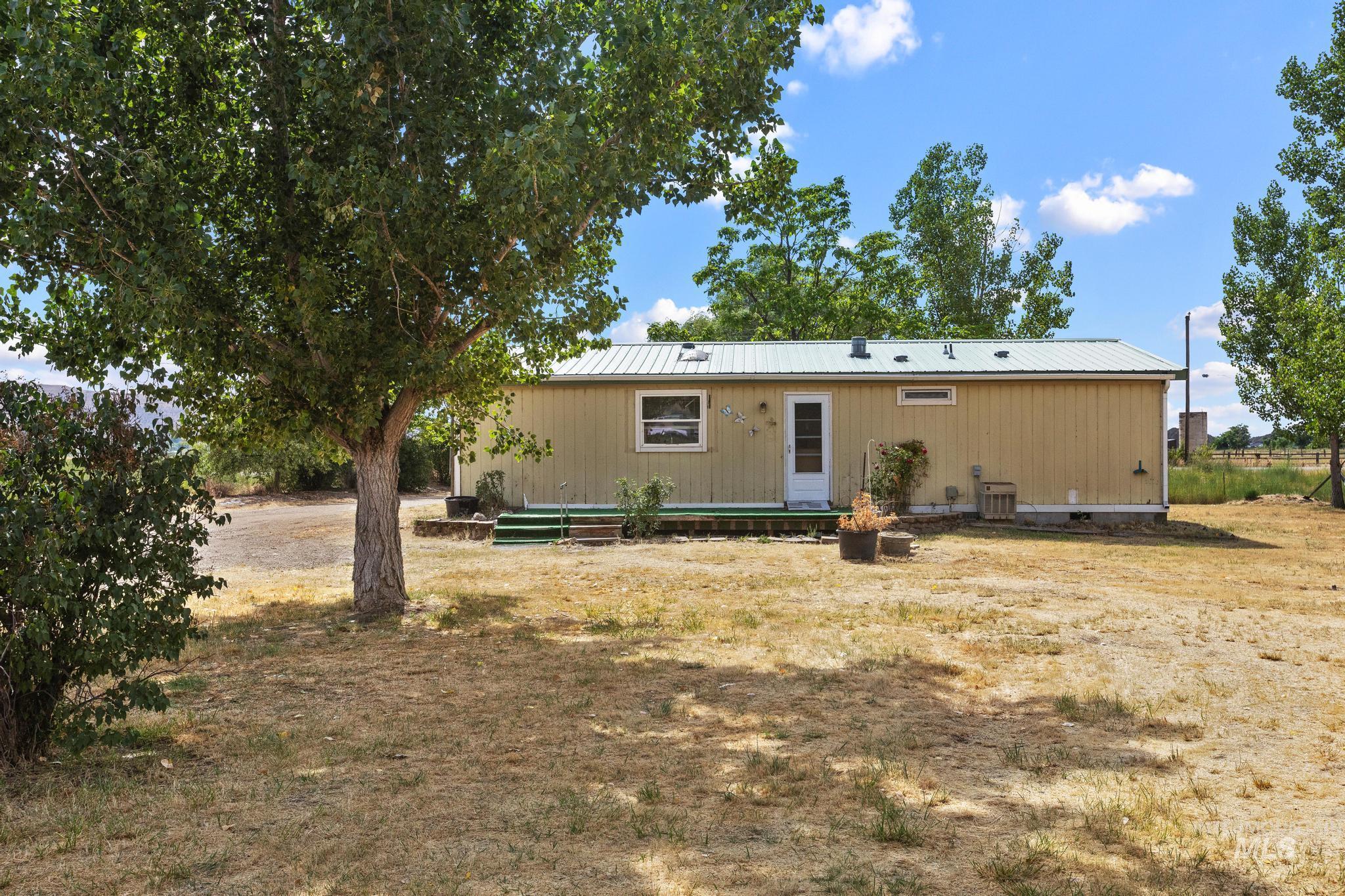 3680 S Mill Rd, Emmett, Idaho 83617, 2 Bedrooms, 2 Bathrooms, Residential For Sale, Price $449,900,MLS 98991996