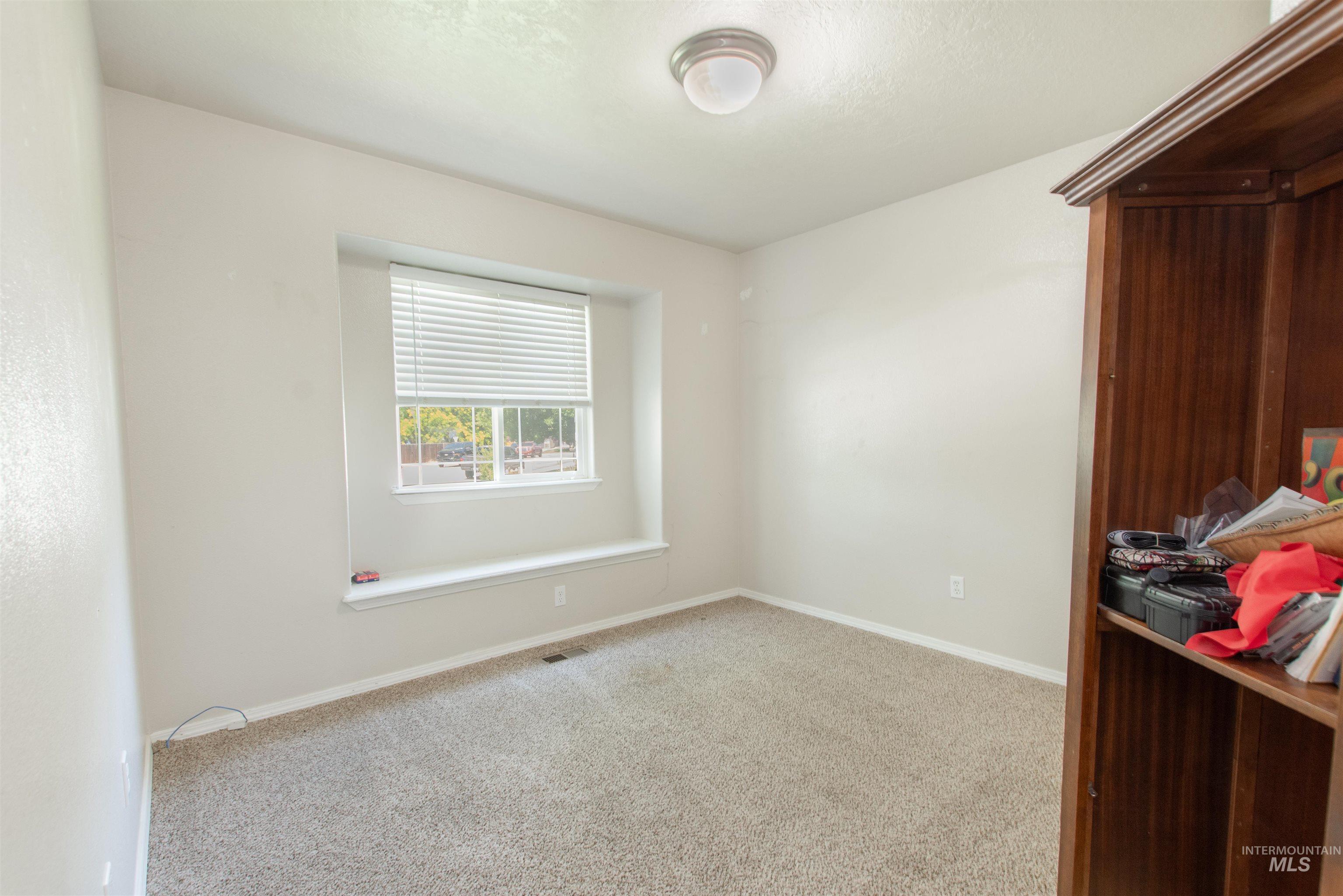625 Mulberry Loop, Nampa, Idaho 83686, 4 Bedrooms, 2 Bathrooms, Residential For Sale, Price $399,900,MLS 98991998