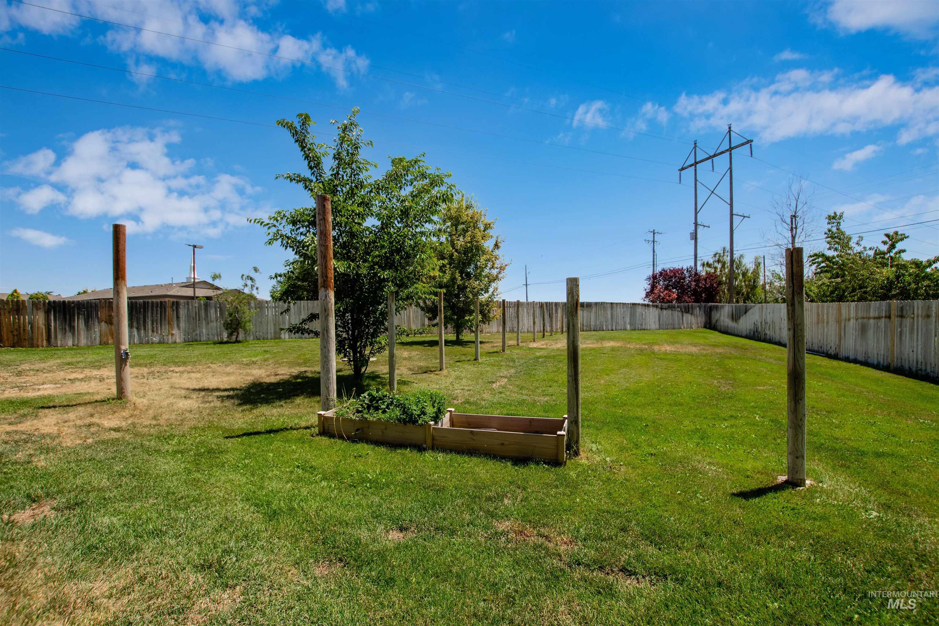 625 Mulberry Loop, Nampa, Idaho 83686, 4 Bedrooms, 2 Bathrooms, Residential For Sale, Price $399,900,MLS 98991998