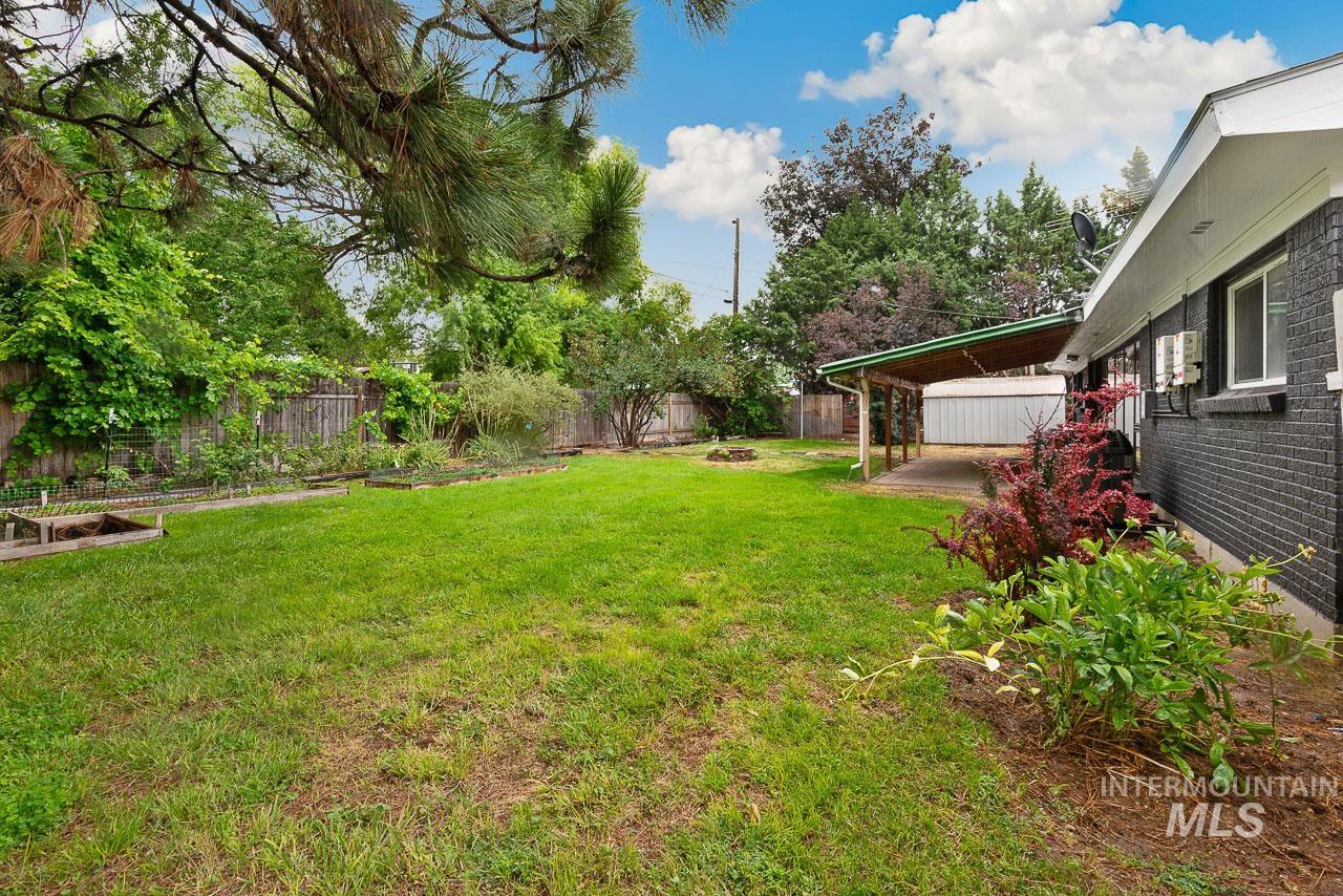 2110 S Broadmoor Dr, Boise, Idaho 83705, 3 Bedrooms, 1.5 Bathrooms, Residential For Sale, Price $500,000,MLS 98991999