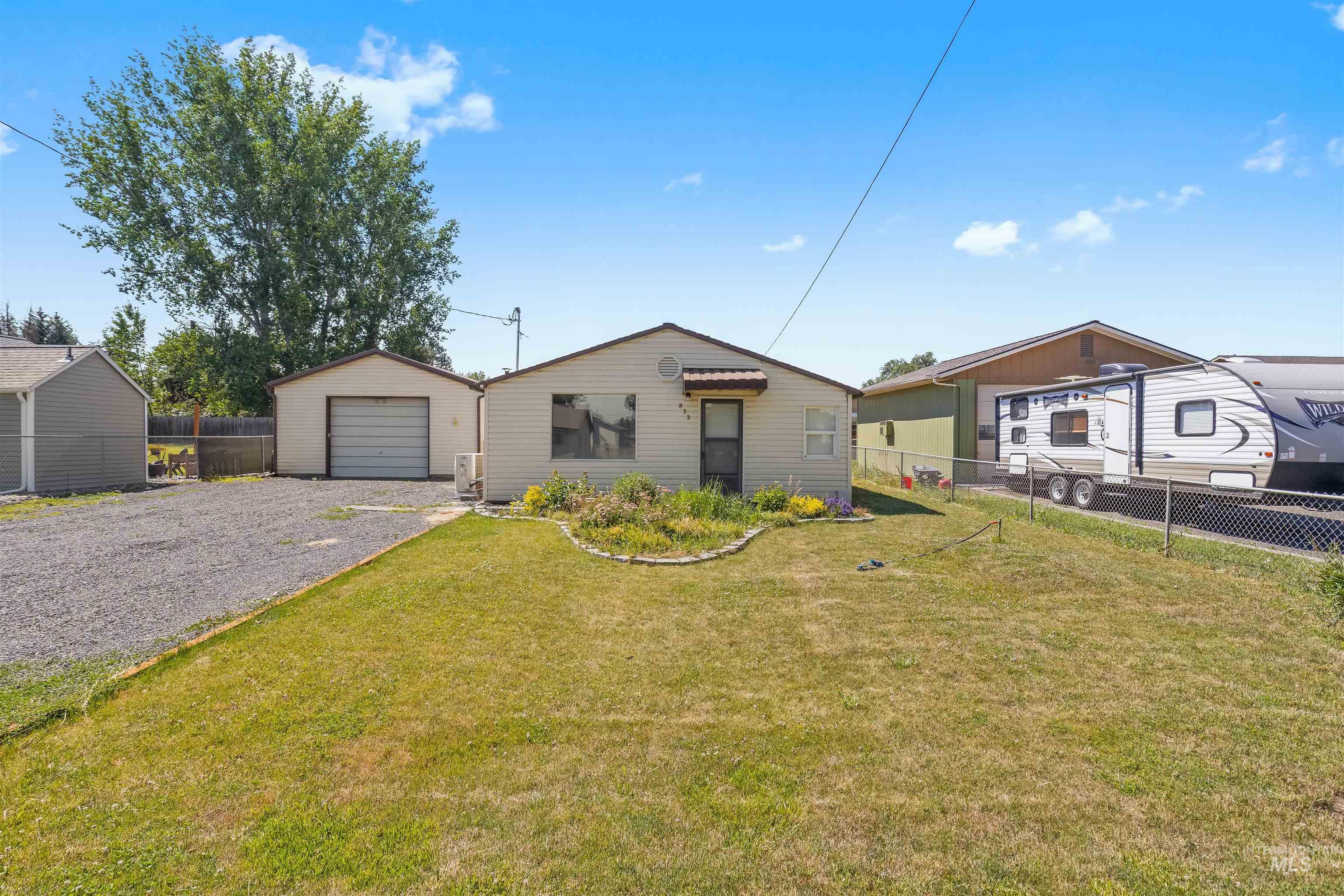 832 Linden Ave, Lewiston, Idaho 83501, 3 Bedrooms, 1 Bathroom, Residential For Sale, Price $345,000,MLS 98992000