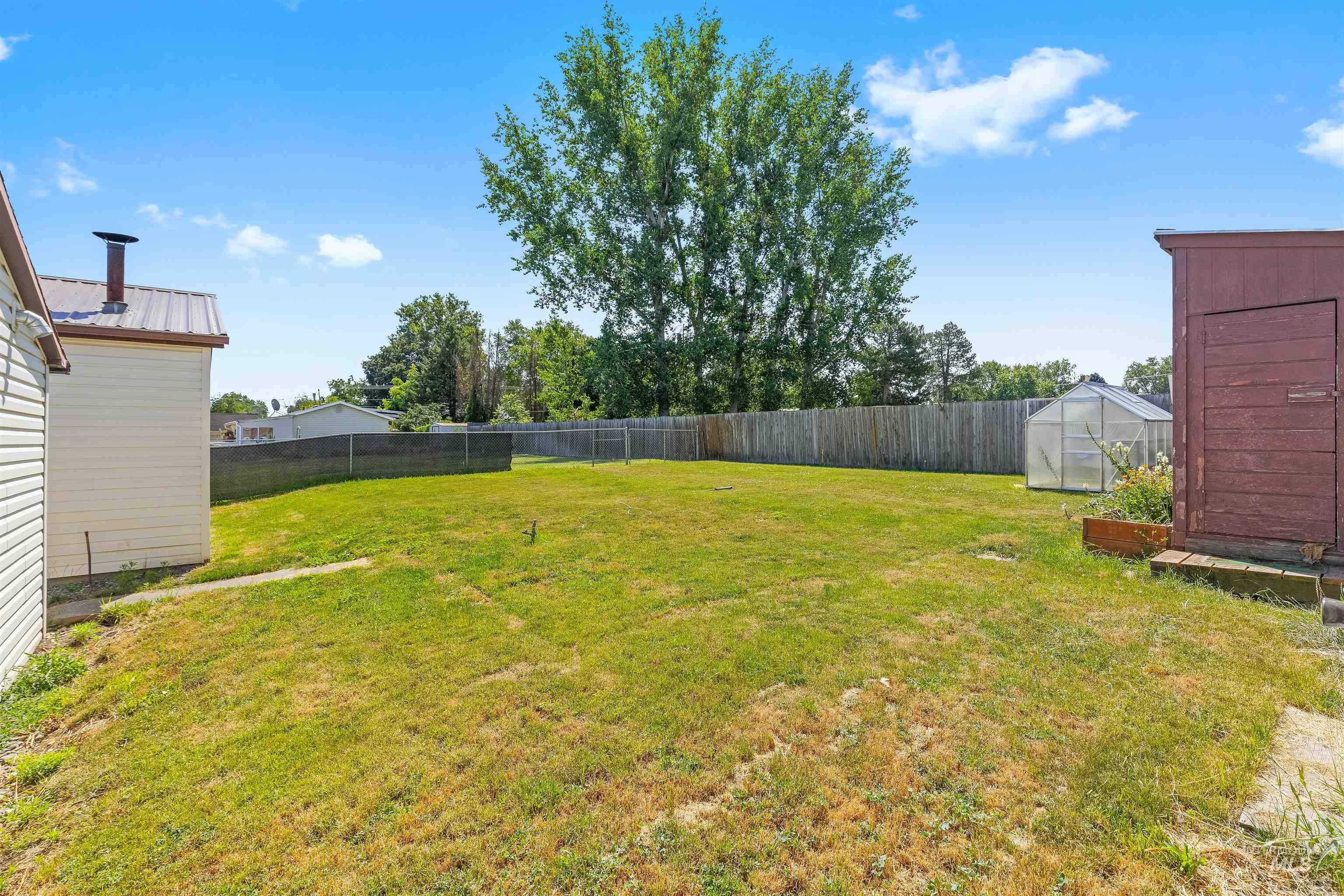 832 Linden Ave, Lewiston, Idaho 83501, 3 Bedrooms, 1 Bathroom, Residential For Sale, Price $345,000,MLS 98992000