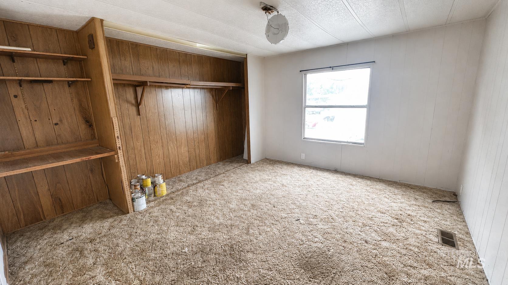 1200 Artesian Rd #15, Eagle, Idaho 83616, 3 Bedrooms, 2 Bathrooms, Residential For Sale, Price $65,000,MLS 98992006