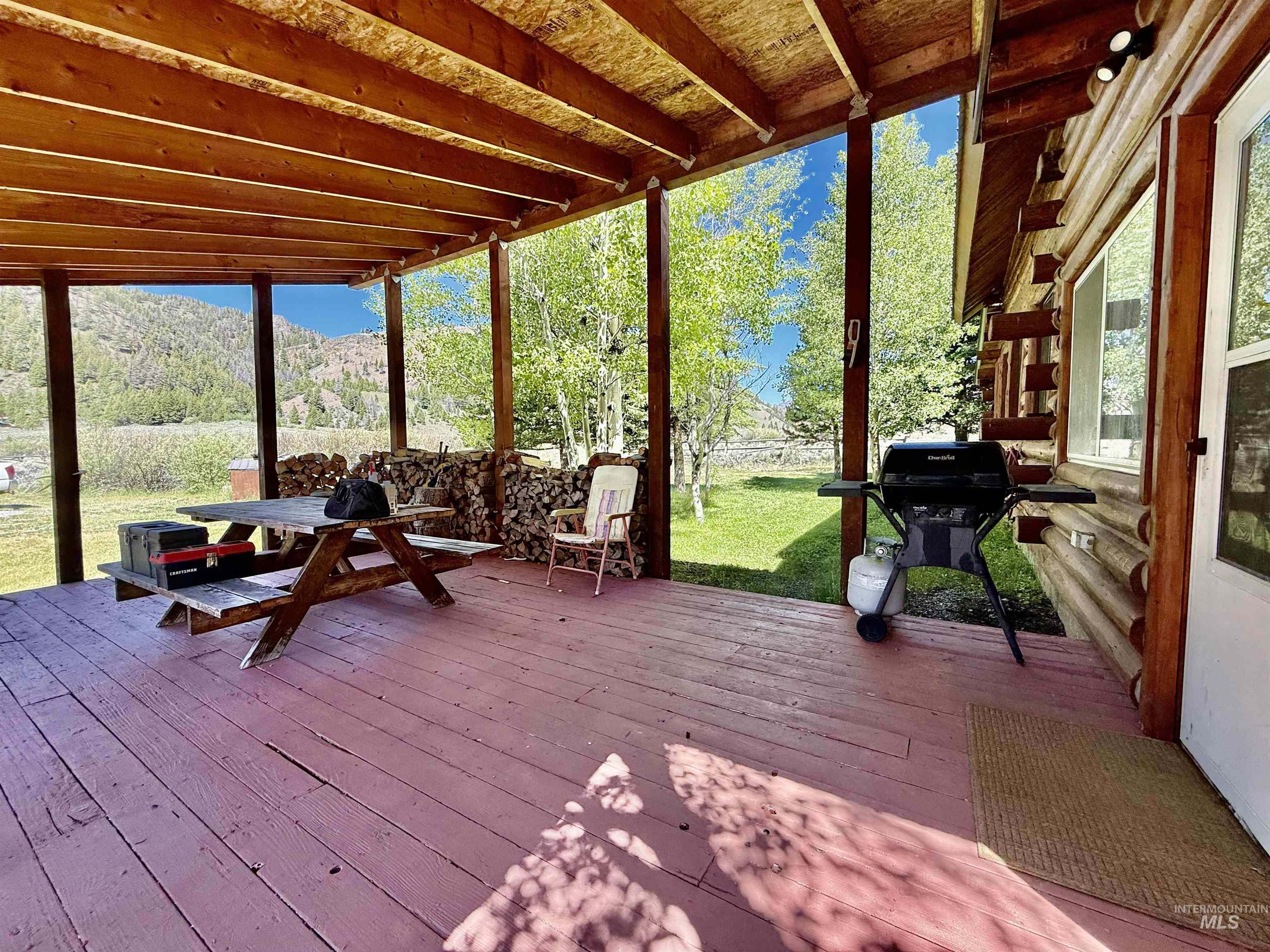 4299 North Fork, Outside City Limits, Idaho 83251, 2 Bedrooms, 2 Bathrooms, Residential For Sale, Price $795,000,MLS 98992007