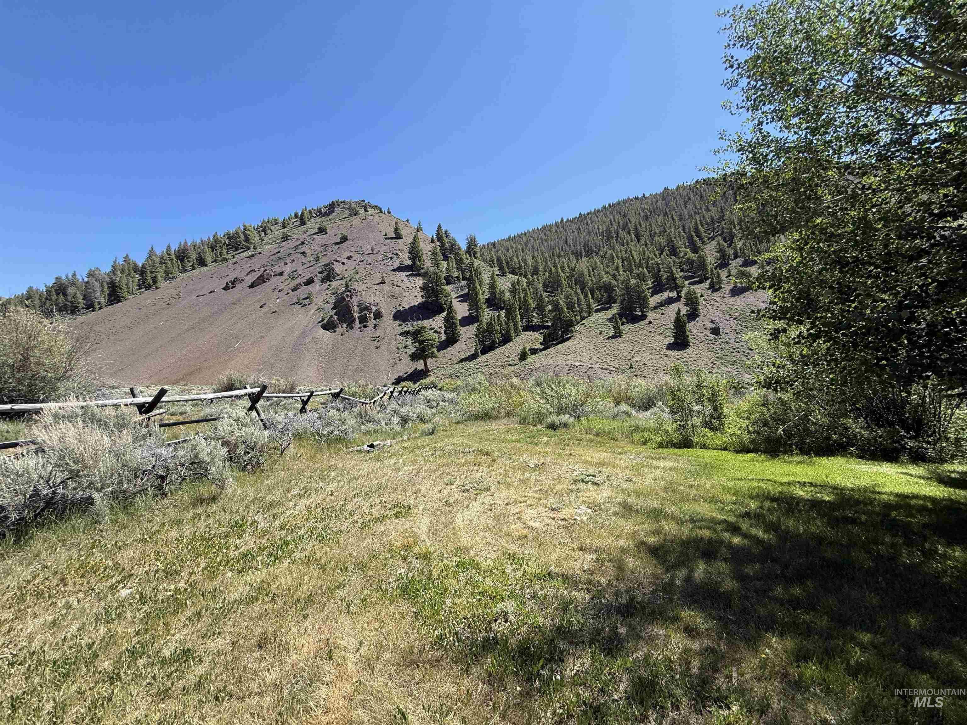 4299 North Fork, Outside City Limits, Idaho 83251, 2 Bedrooms, 2 Bathrooms, Residential For Sale, Price $795,000,MLS 98992007