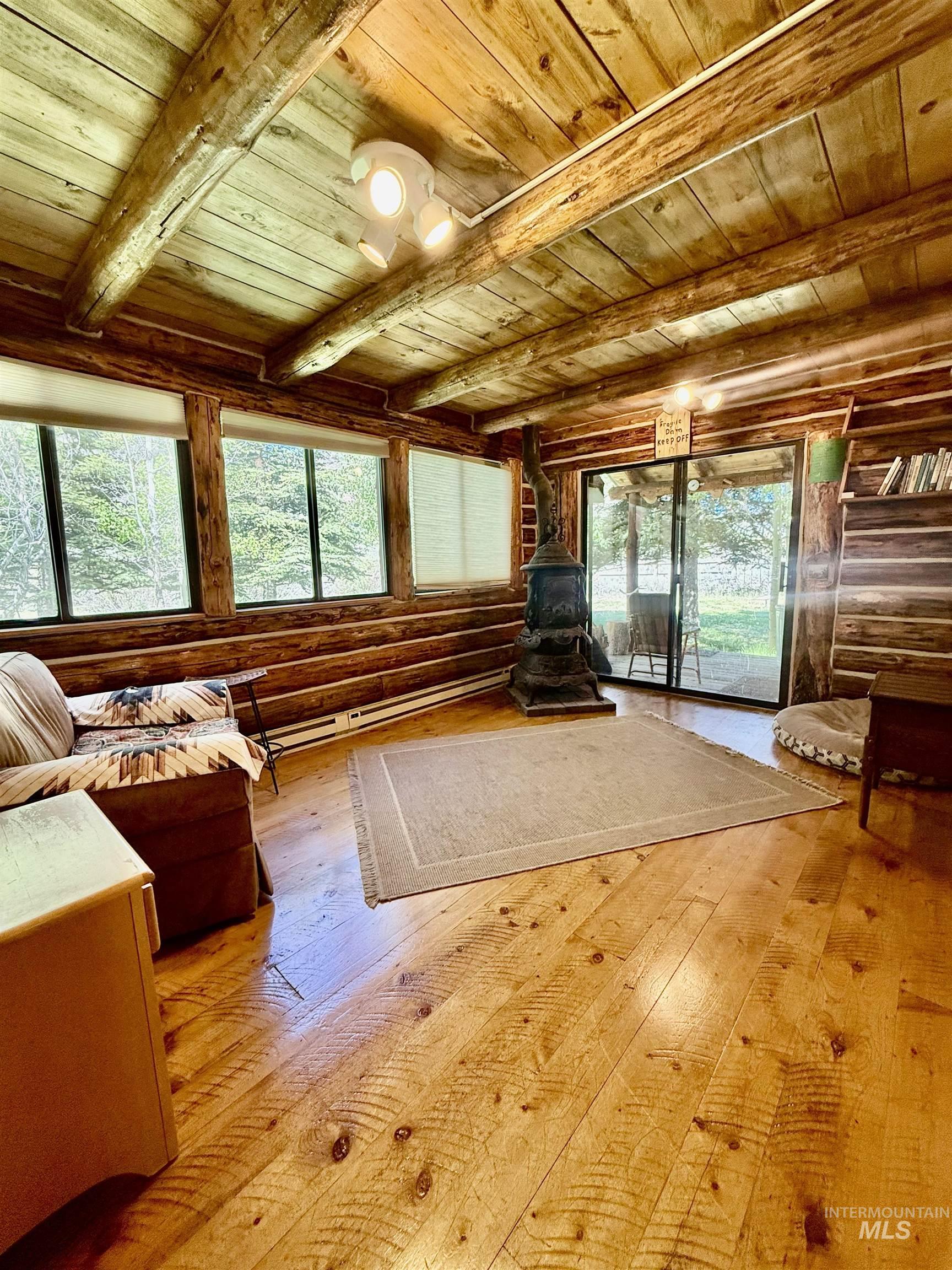 4299 North Fork, Outside City Limits, Idaho 83251, 2 Bedrooms, 2 Bathrooms, Residential For Sale, Price $795,000,MLS 98992007