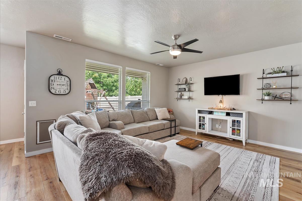 12116 W Ardyce Street, Boise, Idaho 83713, 5 Bedrooms, 2.5 Bathrooms, Residential For Sale, Price $545,000,MLS 98992008