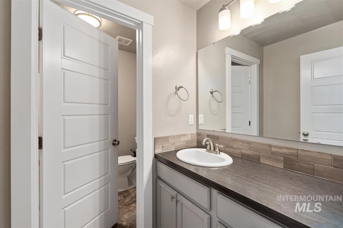 12116 W Ardyce Street, Boise, Idaho 83713, 5 Bedrooms, 2.5 Bathrooms, Residential For Sale, Price $545,000,MLS 98992008