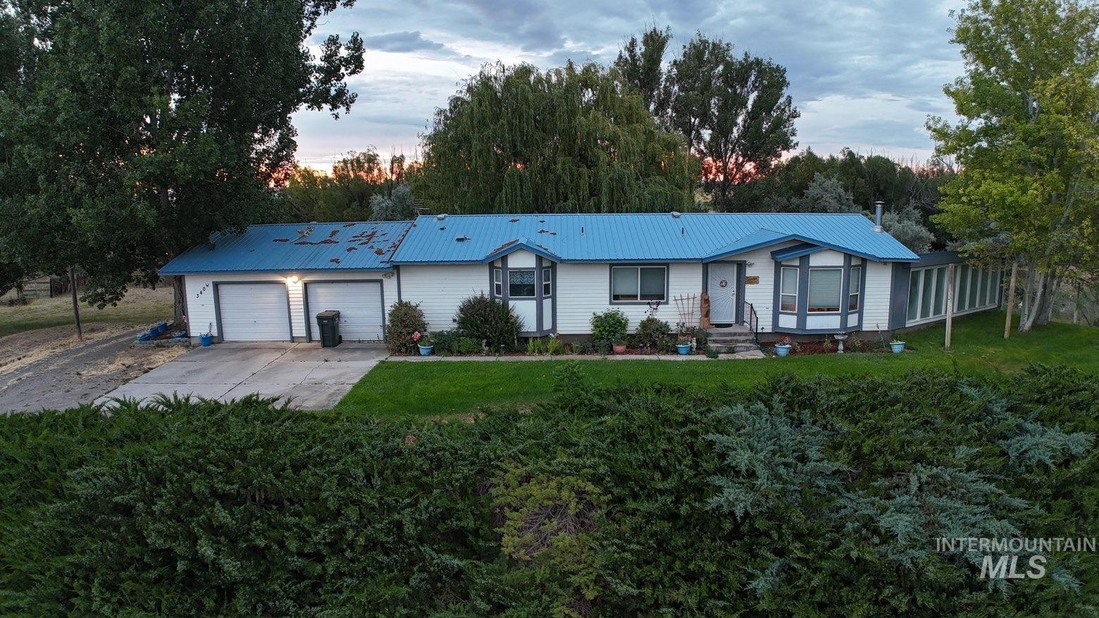 340 W 400 S, Heyburn, Idaho 83336, 3 Bedrooms, 3 Bathrooms, Residential For Sale, Price $640,000,MLS 98992009
