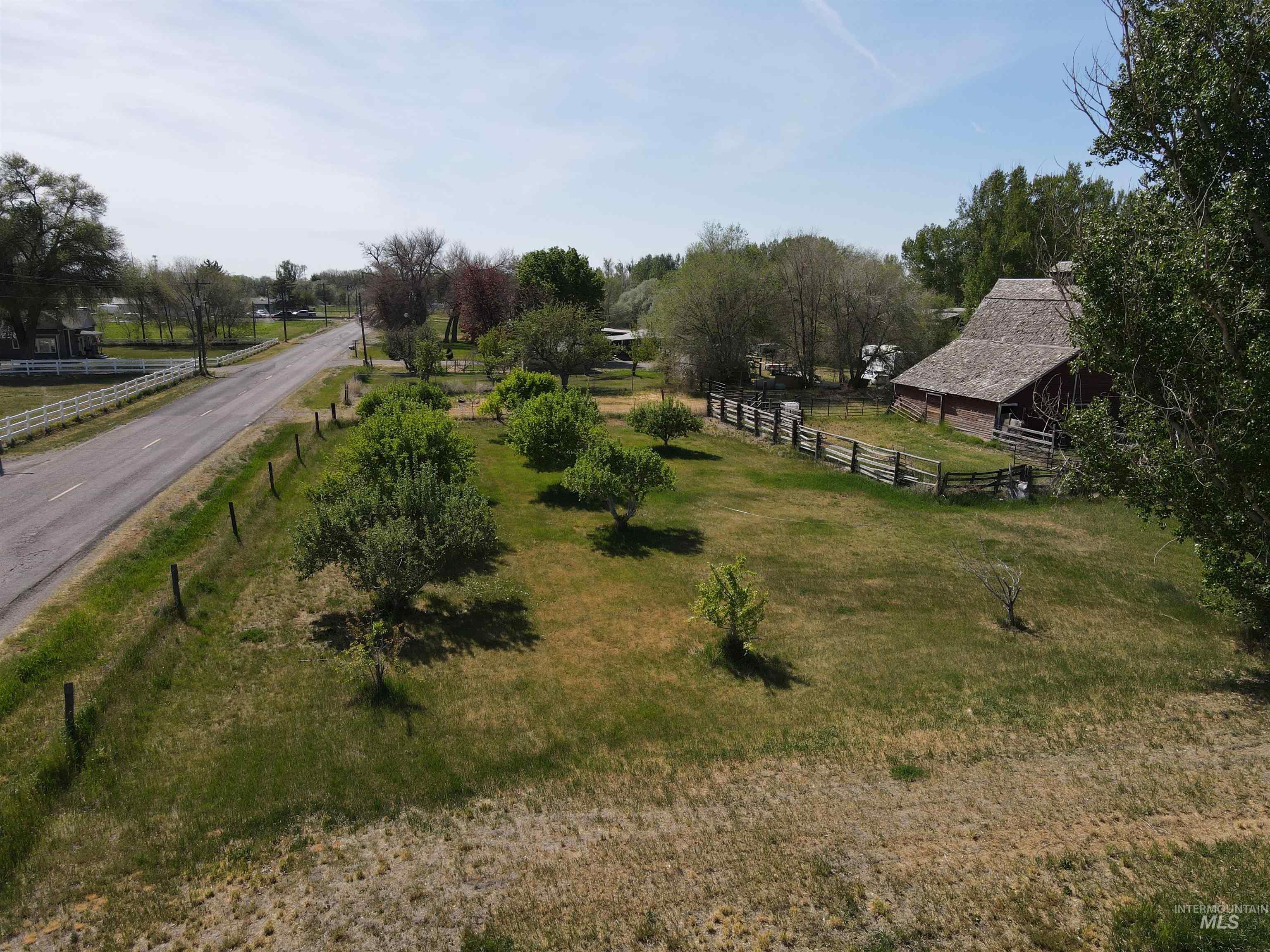 340 W 400 S, Heyburn, Idaho 83336, 3 Bedrooms, 3 Bathrooms, Residential For Sale, Price $640,000,MLS 98992009