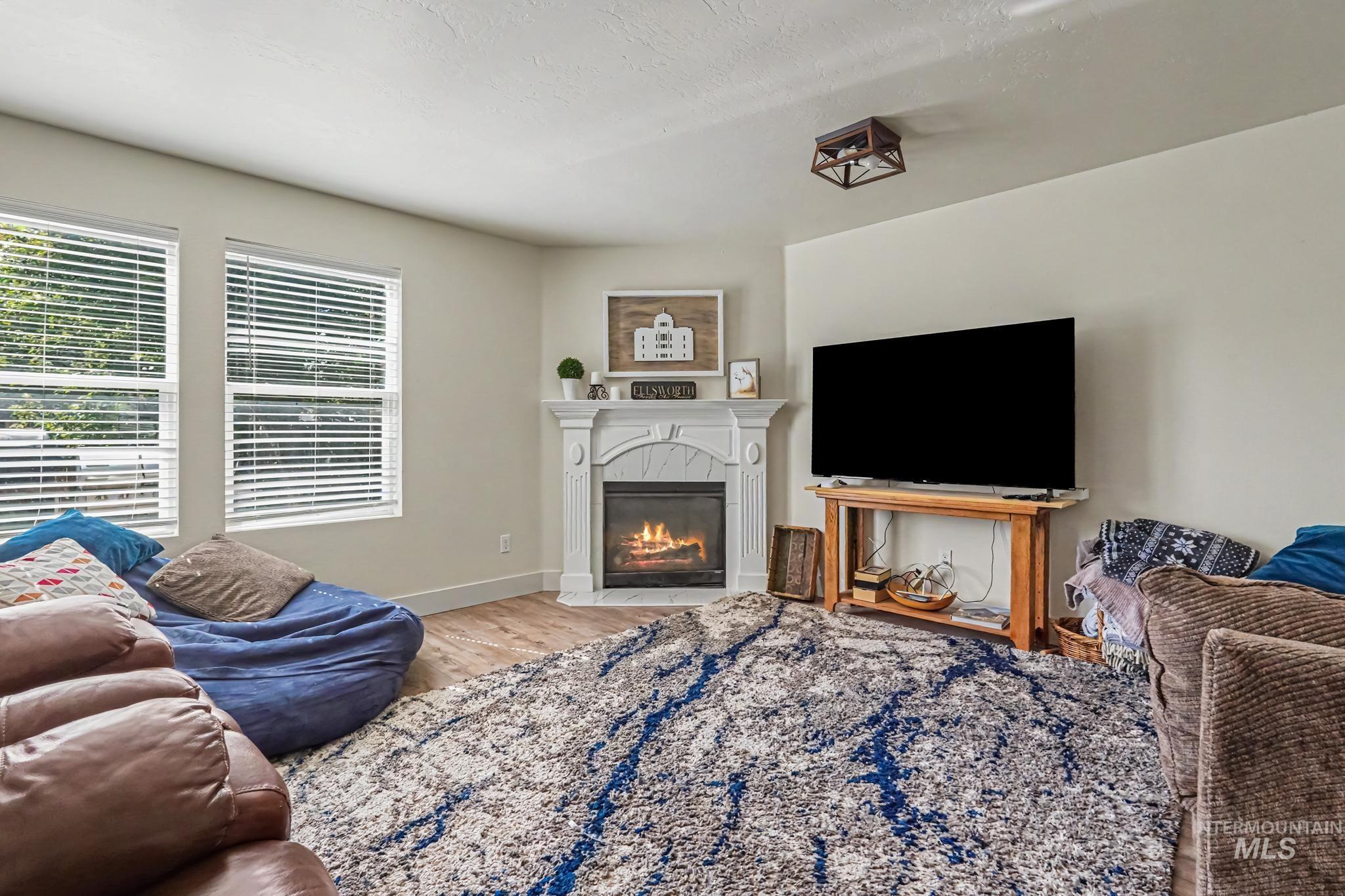 675 Gateway, Middleton, Idaho 83644, 5 Bedrooms, 2.5 Bathrooms, Residential For Sale, Price $579,900,MLS 98992010