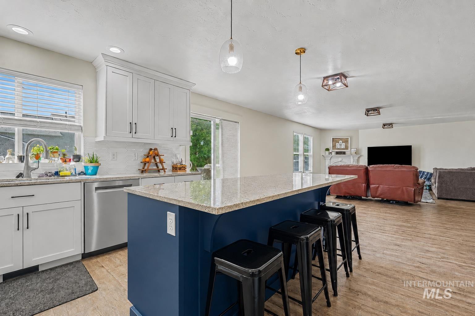 675 Gateway, Middleton, Idaho 83644, 5 Bedrooms, 2.5 Bathrooms, Residential For Sale, Price $579,900,MLS 98992010