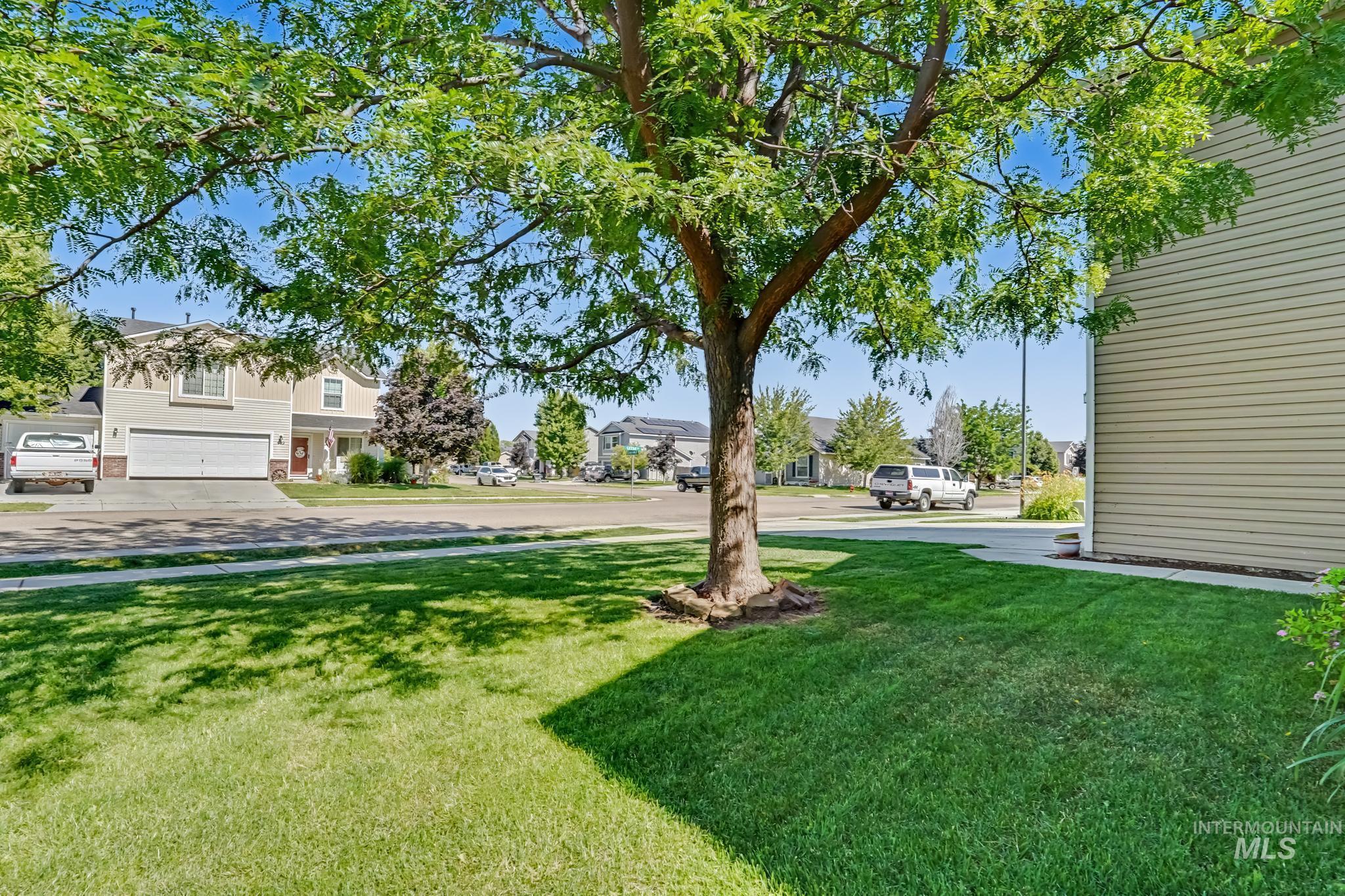 675 Gateway, Middleton, Idaho 83644, 5 Bedrooms, 2.5 Bathrooms, Residential For Sale, Price $579,900,MLS 98992010
