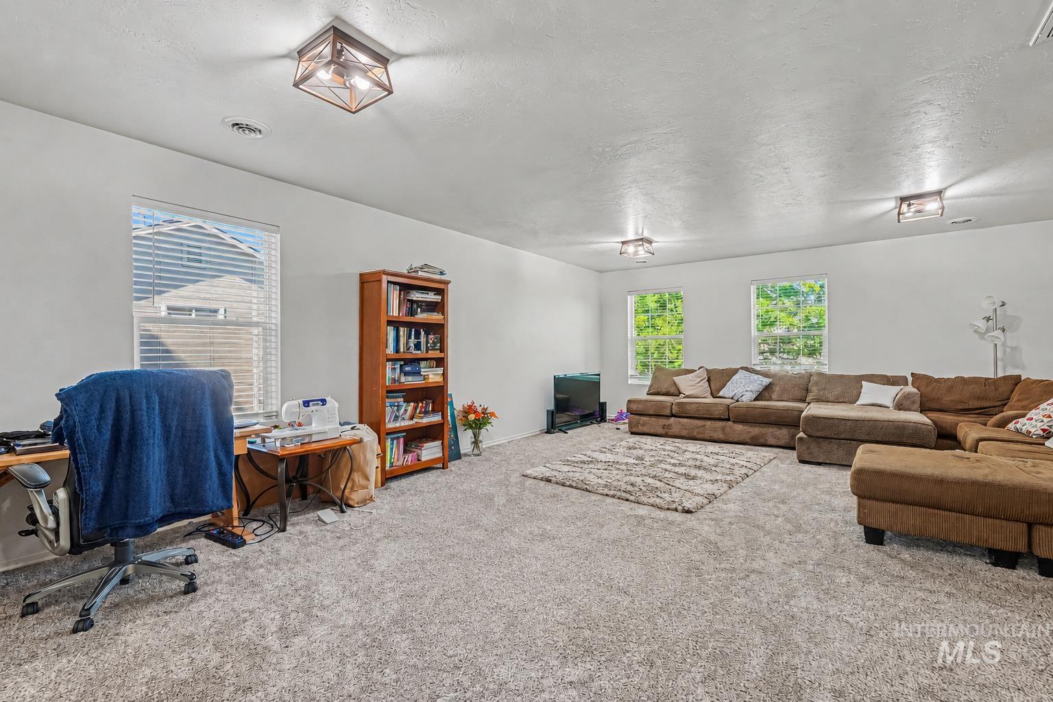 675 Gateway, Middleton, Idaho 83644, 5 Bedrooms, 2.5 Bathrooms, Residential For Sale, Price $579,900,MLS 98992010