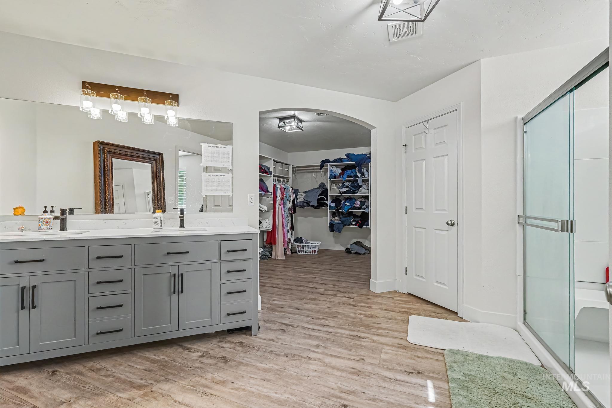 675 Gateway, Middleton, Idaho 83644, 5 Bedrooms, 2.5 Bathrooms, Residential For Sale, Price $579,900,MLS 98992010