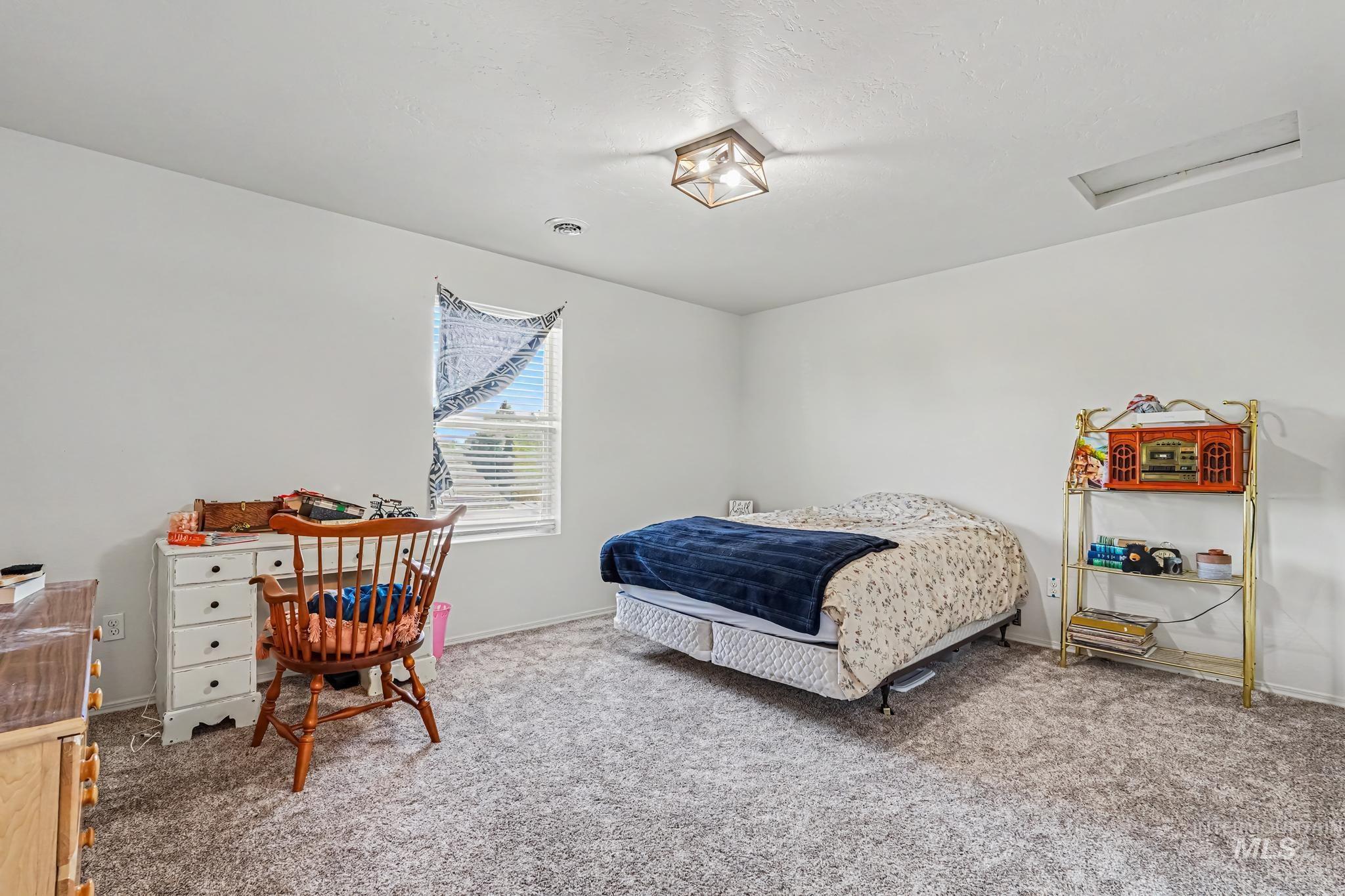 675 Gateway, Middleton, Idaho 83644, 5 Bedrooms, 2.5 Bathrooms, Residential For Sale, Price $579,900,MLS 98992010