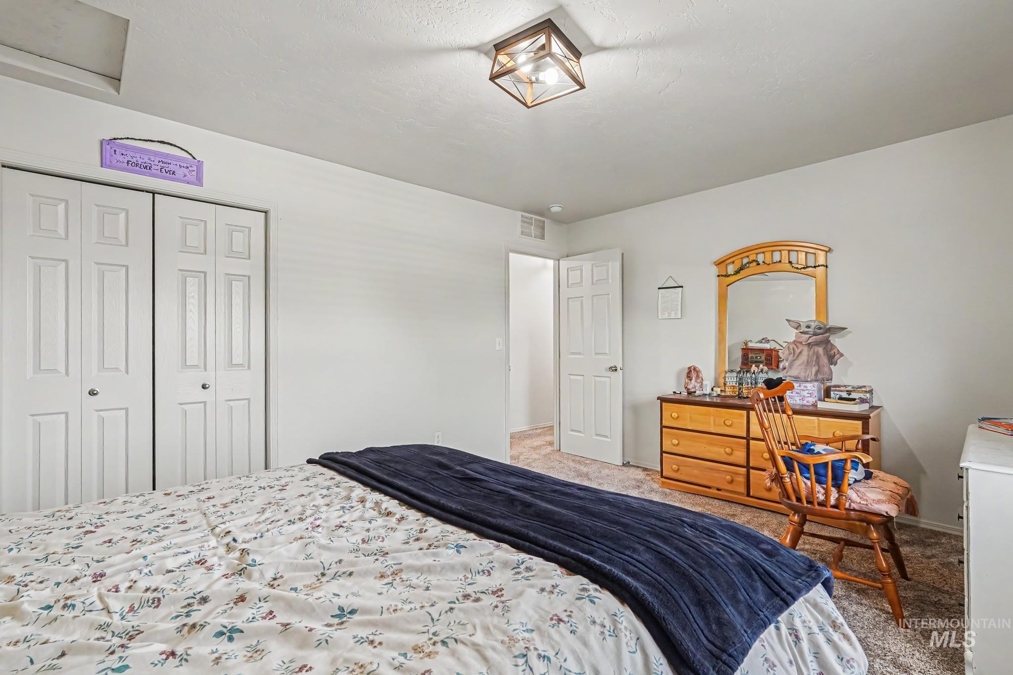675 Gateway, Middleton, Idaho 83644, 5 Bedrooms, 2.5 Bathrooms, Residential For Sale, Price $579,900,MLS 98992010