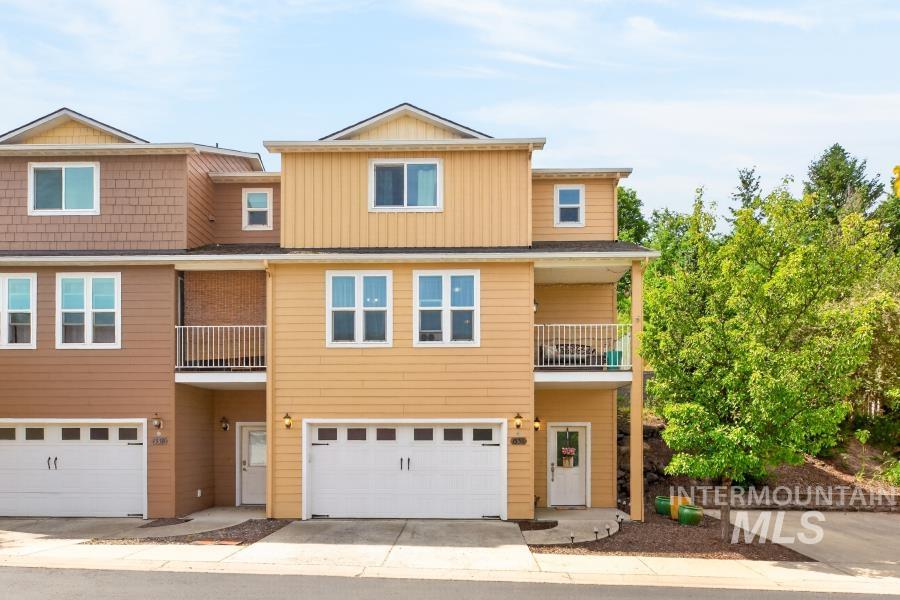 1337 Bristol Rd, Moscow, Idaho 83843, 2 Bedrooms, 2.5 Bathrooms, Residential For Sale, Price $325,000,MLS 98992011