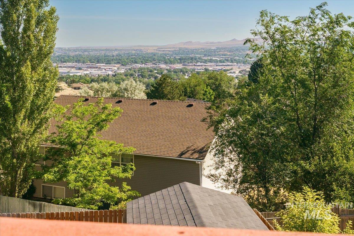 1036 Camas Ln, Pocatello, Idaho 83204, 3 Bedrooms, 3 Bathrooms, Residential For Sale, Price $349,000, 98992014