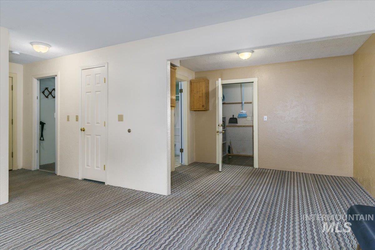 1036 Camas Ln, Pocatello, Idaho 83204, 3 Bedrooms, 3 Bathrooms, Residential For Sale, Price $359,000,MLS 98992014