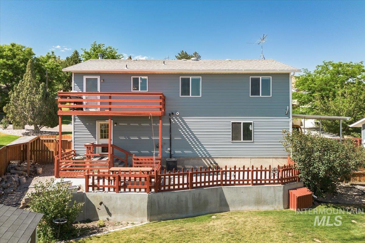 1036 Camas Ln, Pocatello, Idaho 83204, 3 Bedrooms, 3 Bathrooms, Residential For Sale, Price $349,000, 98992014