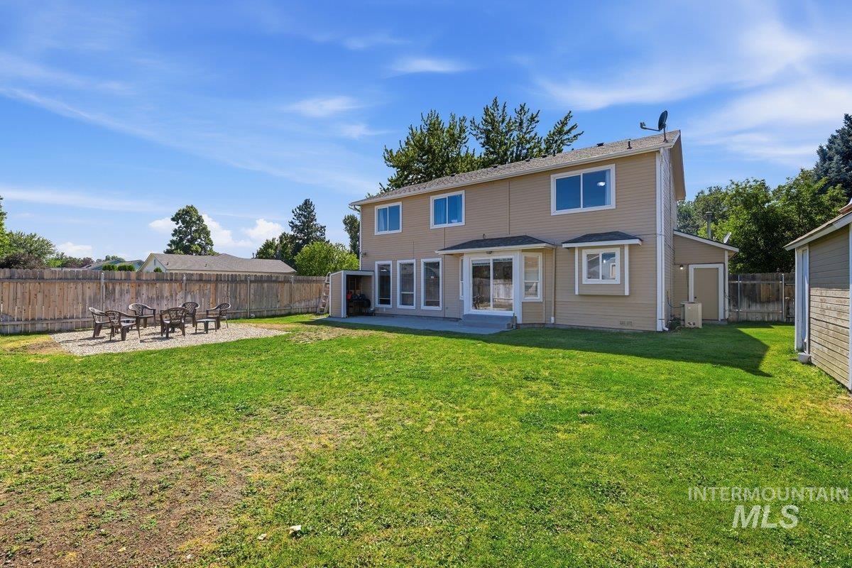 930 N 14th E, Mountain Home, Idaho 83647, 4 Bedrooms, 2.5 Bathrooms, Residential For Sale, Price $408,900, 98992015
