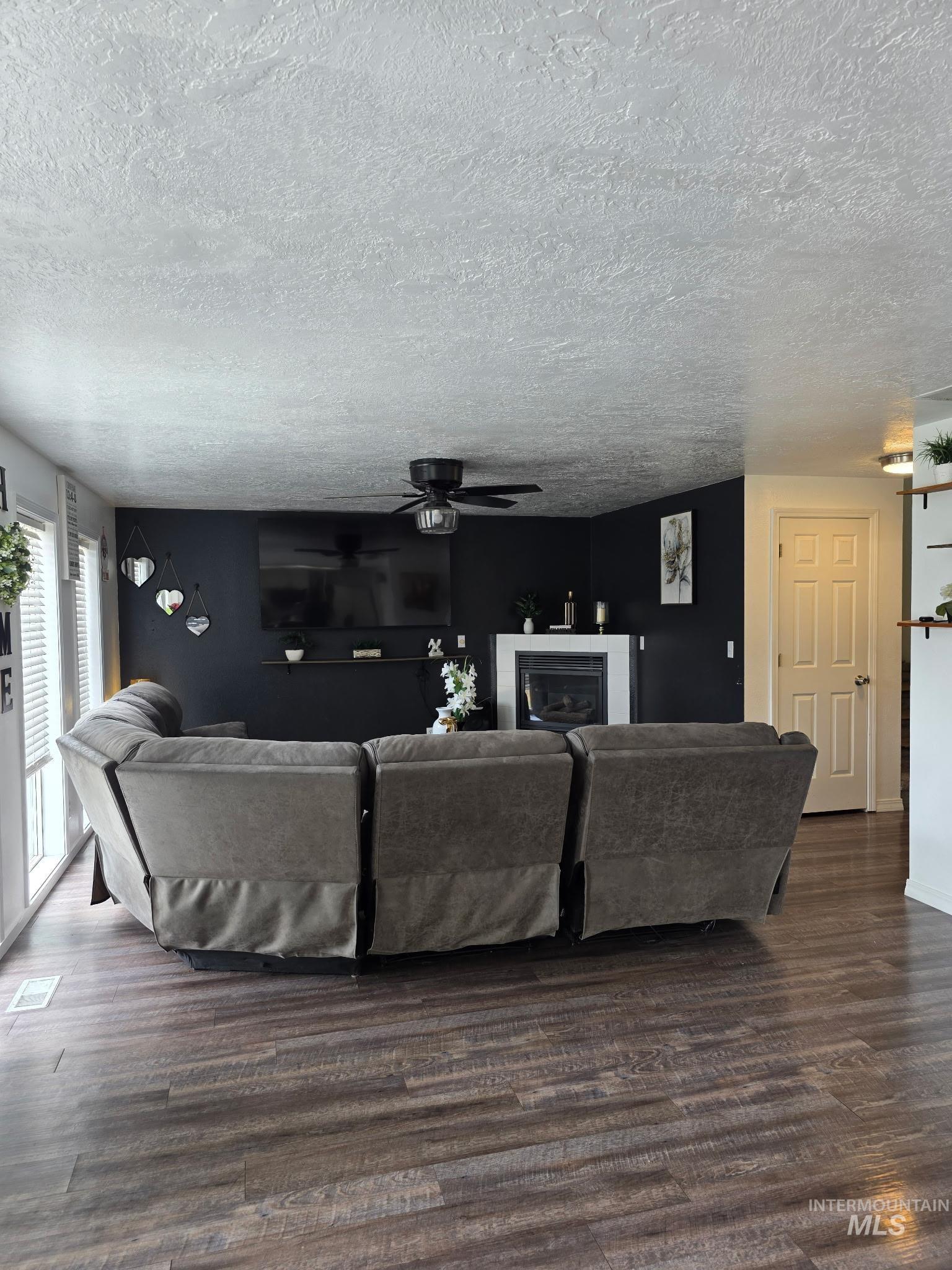 930 N 14th E, Mountain Home, Idaho 83647, 4 Bedrooms, 2.5 Bathrooms, Residential For Sale, Price $415,000,MLS 98992015