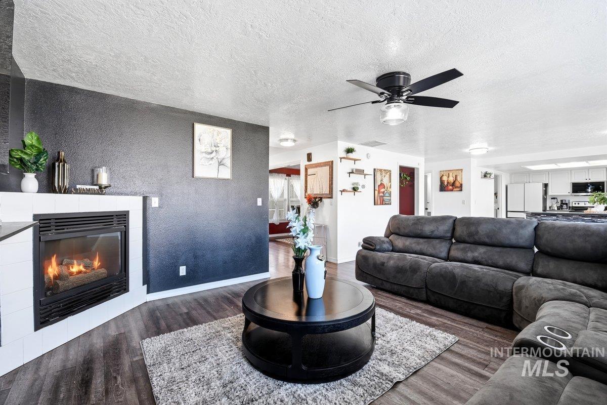 930 N 14th E, Mountain Home, Idaho 83647, 4 Bedrooms, 2.5 Bathrooms, Residential For Sale, Price $408,900, 98992015