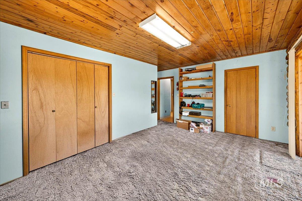 14211 Lake Shore Dr., Nampa, Idaho 83686, 6 Bedrooms, 3.5 Bathrooms, Residential For Sale, Price $699,900,MLS 98992017
