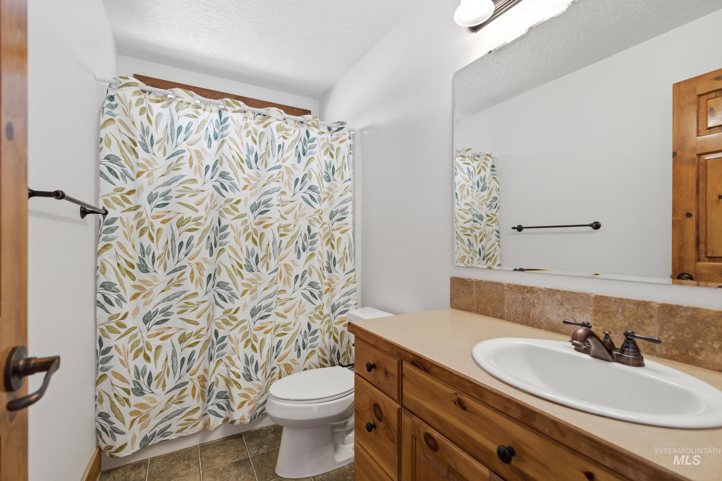 132 Prospector Lane, Idaho City, Idaho 83631, 3 Bedrooms, 3 Bathrooms, Residential For Sale, Price $509,000, 98992018