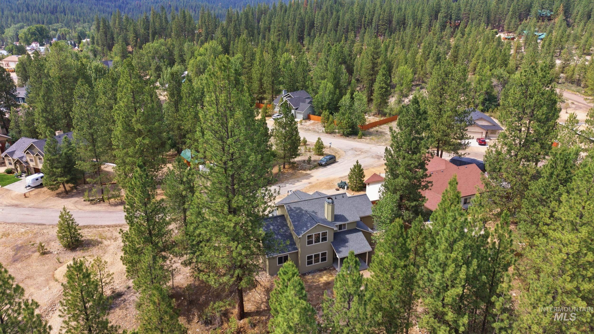 132 Prospector Lane, Idaho City, Idaho 83631, 3 Bedrooms, 3 Bathrooms, Residential For Sale, Price $509,000, 98992018