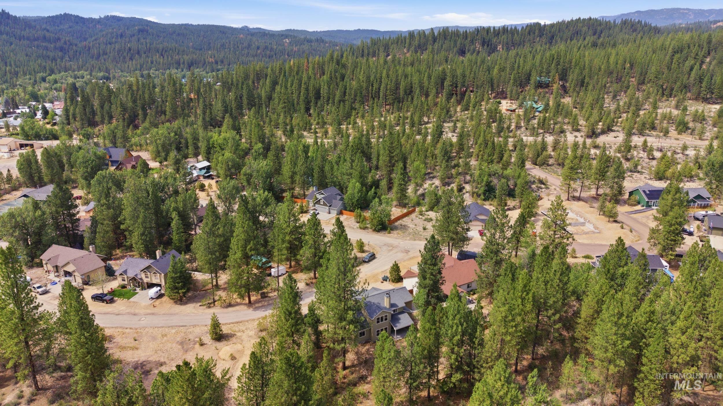 132 Prospector Lane, Idaho City, Idaho 83631, 3 Bedrooms, 3 Bathrooms, Residential For Sale, Price $509,000, 98992018
