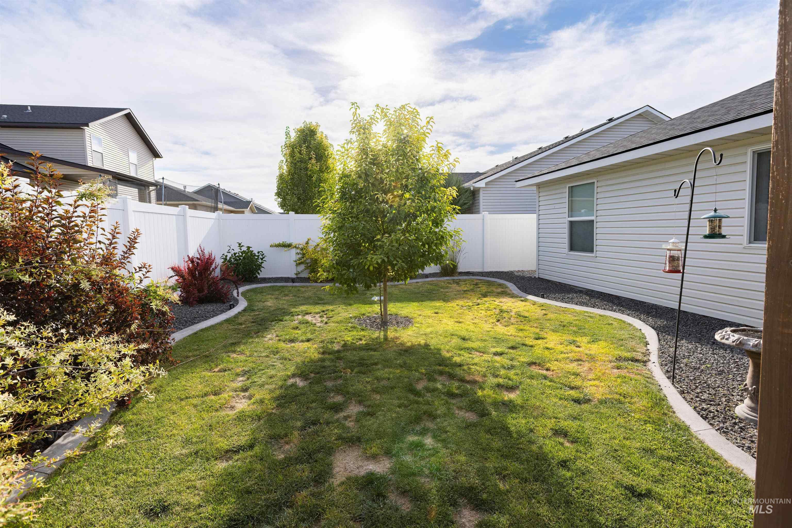 357 Oriole Ave, Twin Falls, Idaho 83301, 3 Bedrooms, 2 Bathrooms, Residential For Sale, Price $389,900, 98992022