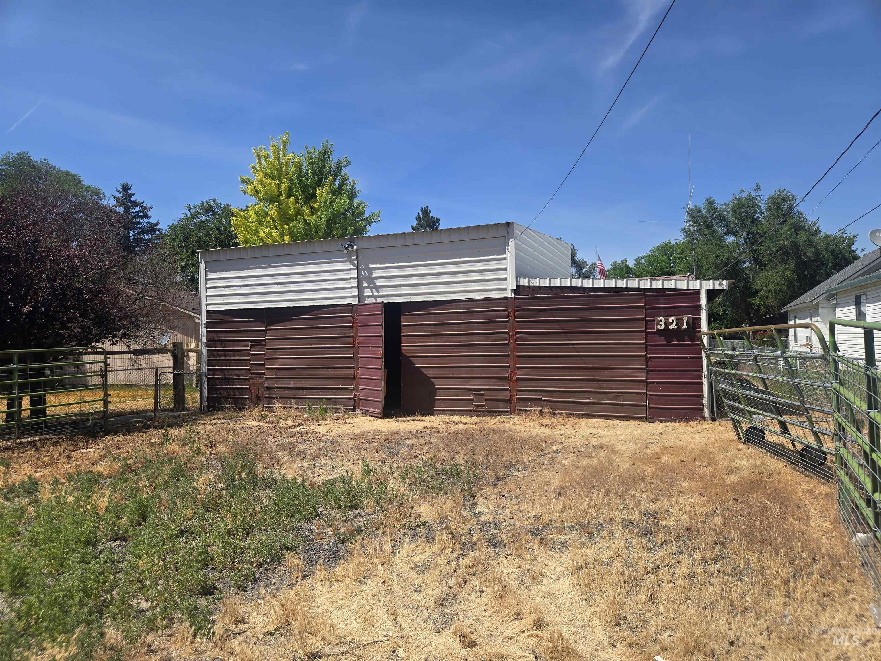 321 W Avenue E, Jerome, Idaho 83338, 3 Bedrooms, 1 Bathroom, Residential For Sale, Price $280,000, 98992026