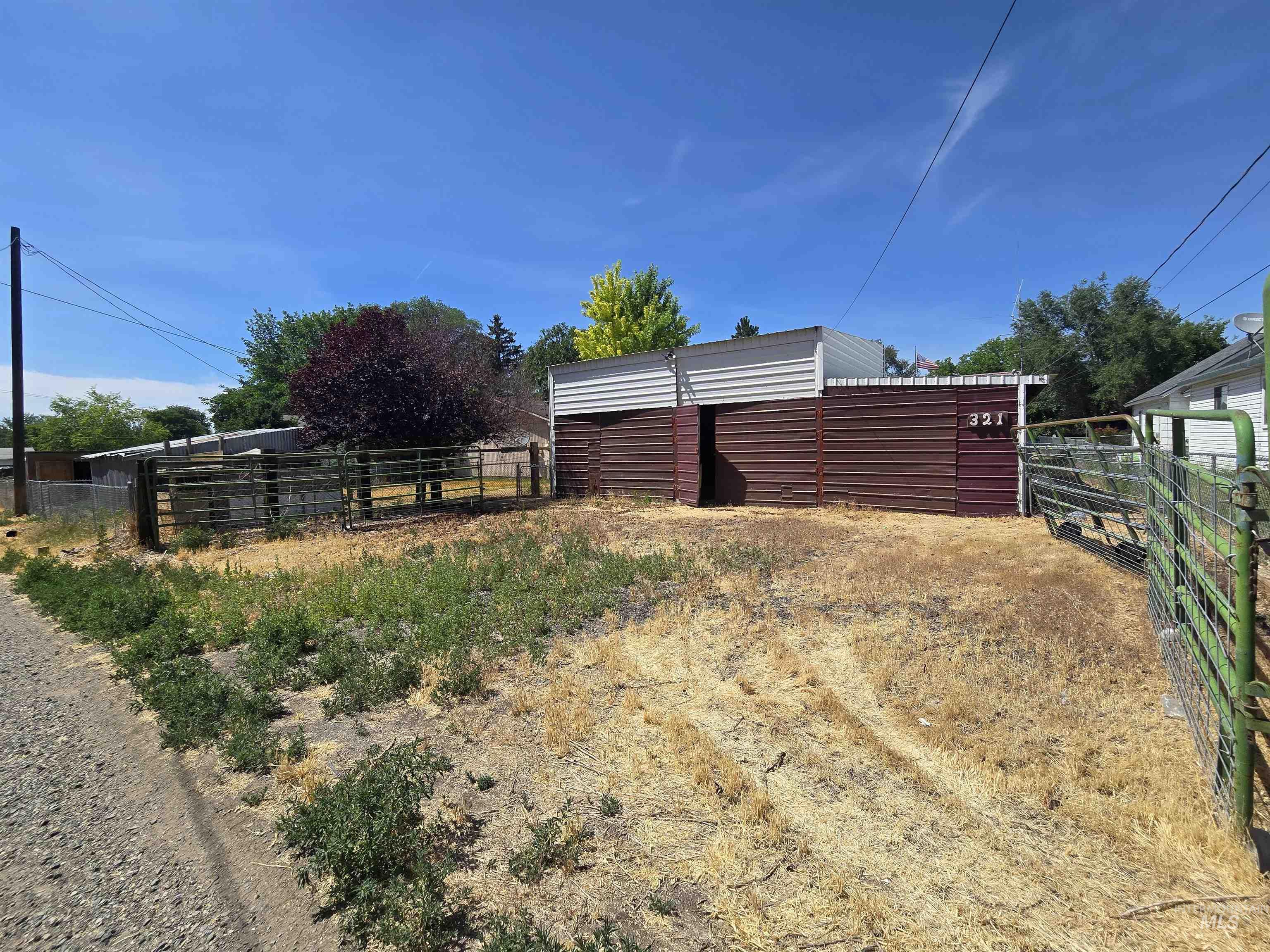 321 W Avenue E, Jerome, Idaho 83338, 3 Bedrooms, 1 Bathroom, Residential For Sale, Price $280,000, 98992026