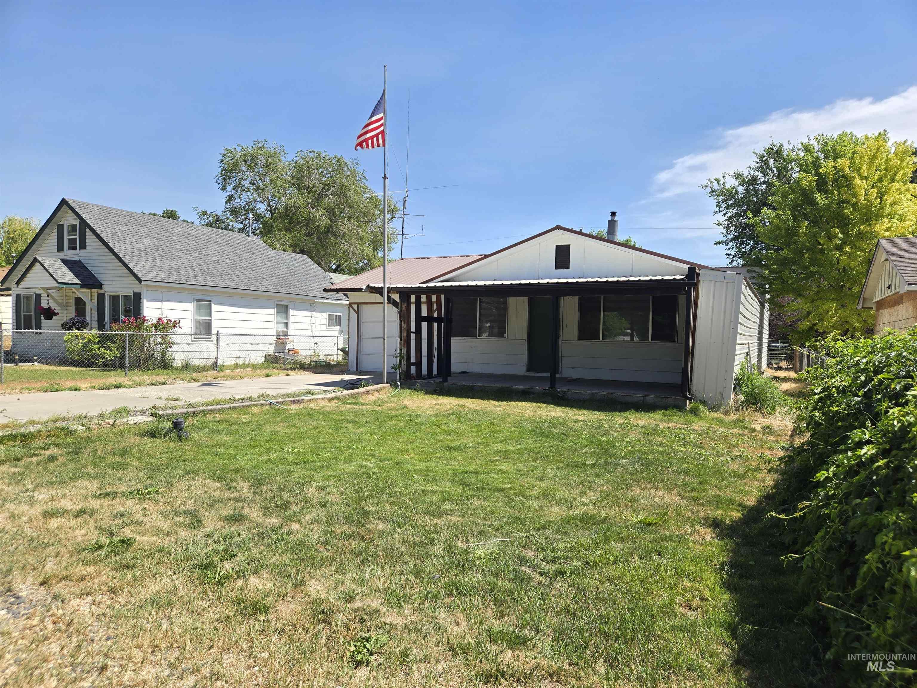321 W Avenue E, Jerome, Idaho 83338, 3 Bedrooms, 1 Bathroom, Residential For Sale, Price $280,000, 98992026