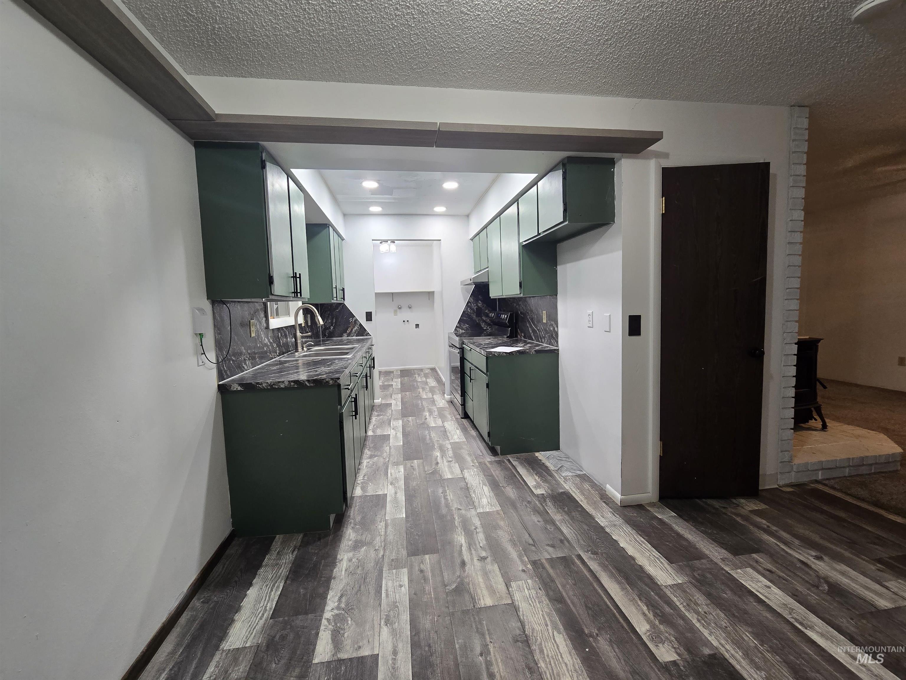 321 W Avenue E, Jerome, Idaho 83338, 3 Bedrooms, 1 Bathroom, Residential For Sale, Price $280,000, 98992026