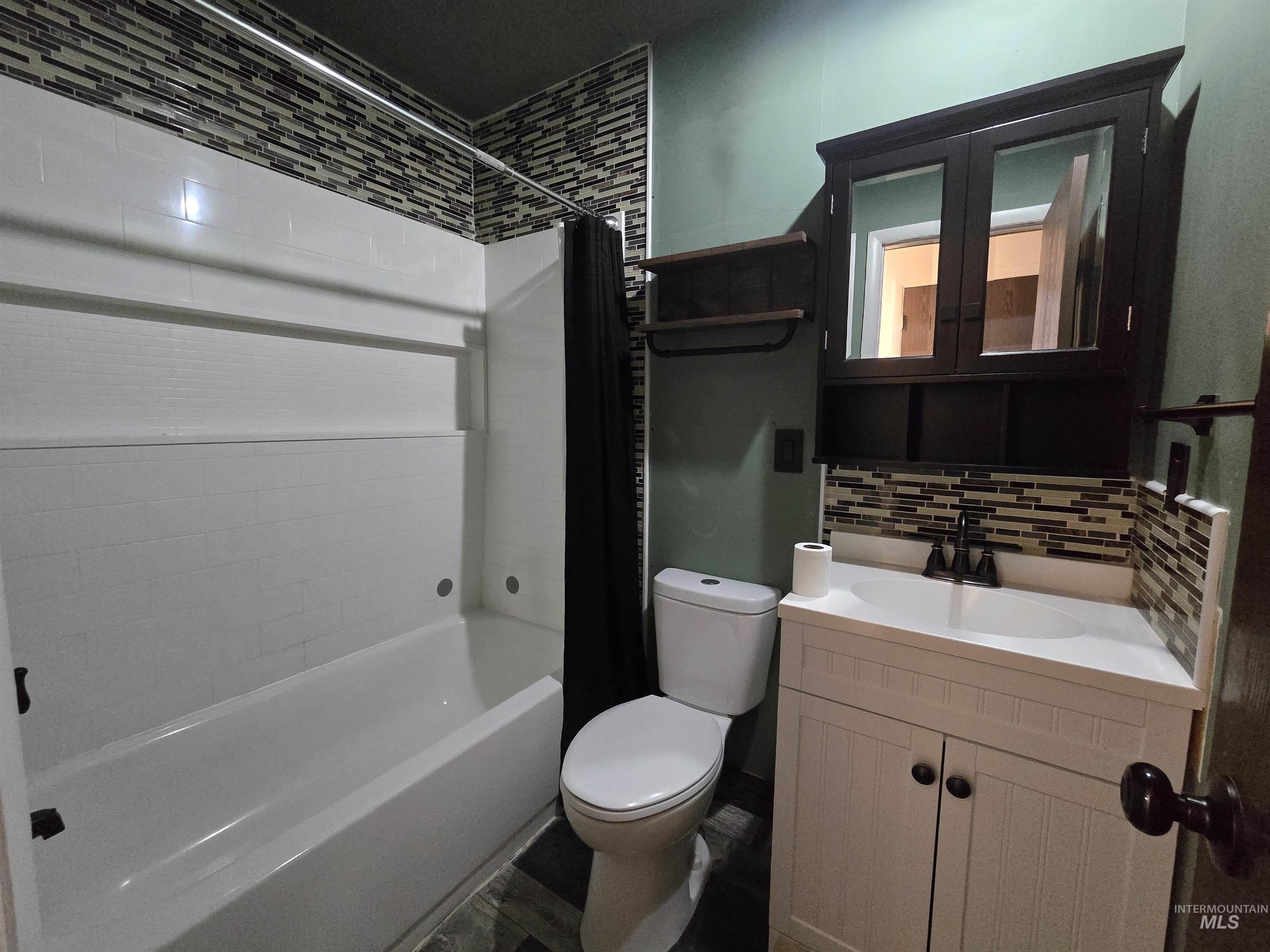 321 W Avenue E, Jerome, Idaho 83338, 3 Bedrooms, 1 Bathroom, Residential For Sale, Price $280,000, 98992026