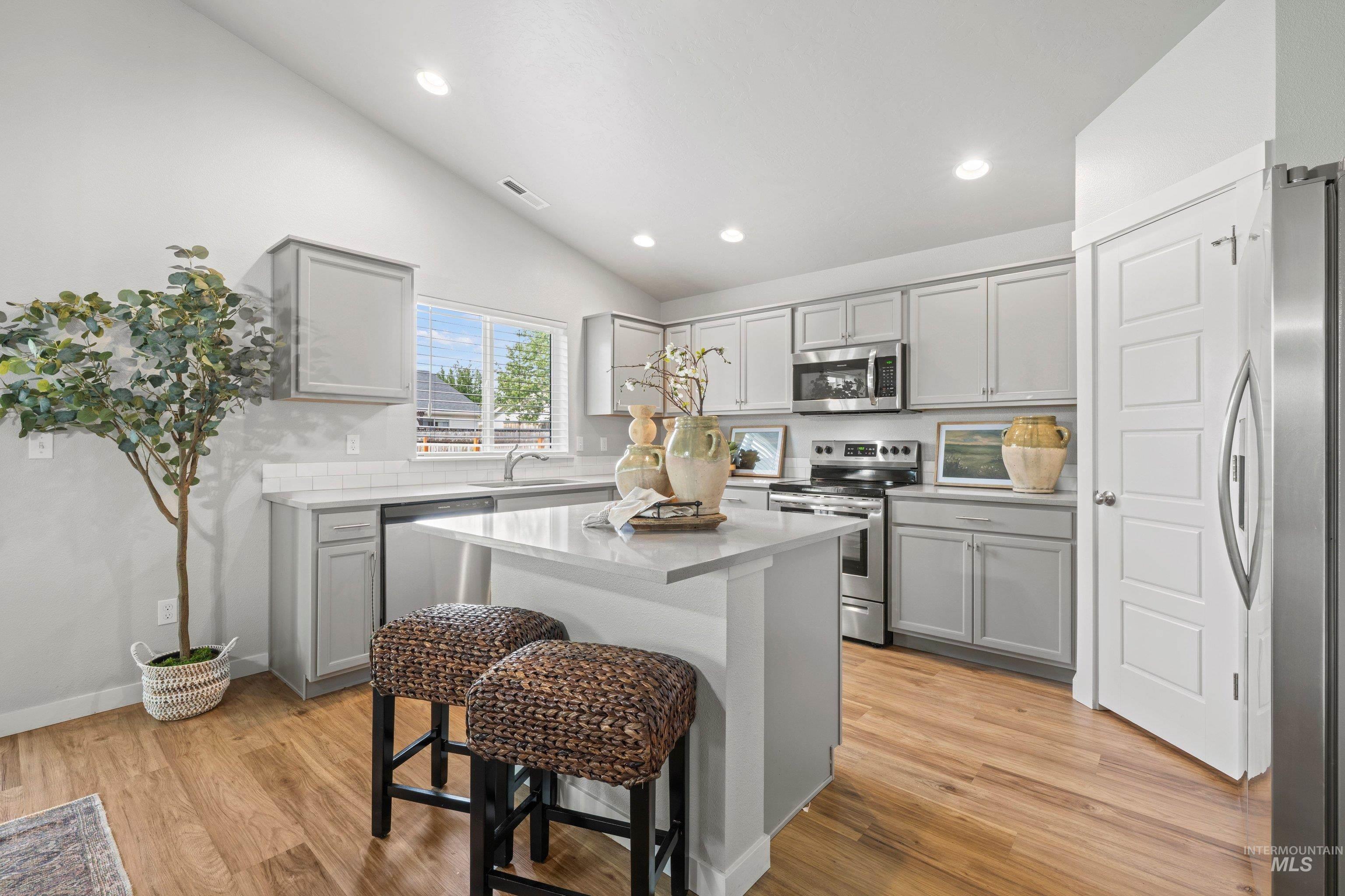 12744 W Fig St, Boise, Idaho 83713, 4 Bedrooms, 2 Bathrooms, Residential For Sale, Price $515,000,MLS 98992029