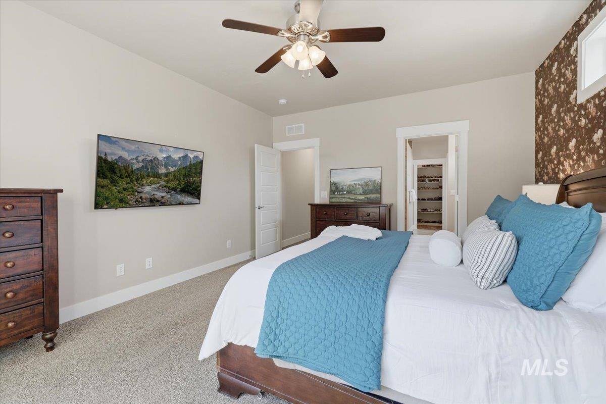 2314 W Herron Loop, Nampa, Idaho 83686, 4 Bedrooms, 2.5 Bathrooms, Residential For Sale, Price $549,900,MLS 98992030