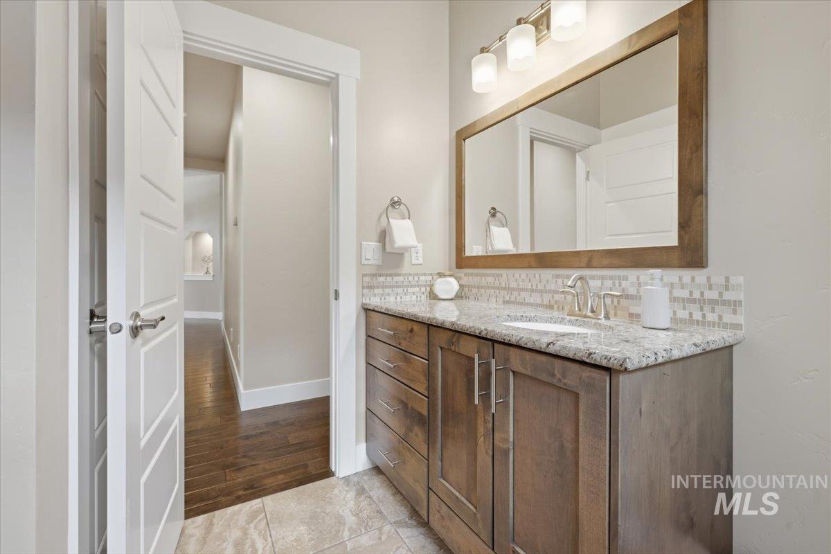 2314 W Herron Loop, Nampa, Idaho 83686, 4 Bedrooms, 2.5 Bathrooms, Residential For Sale, Price $549,900,MLS 98992030